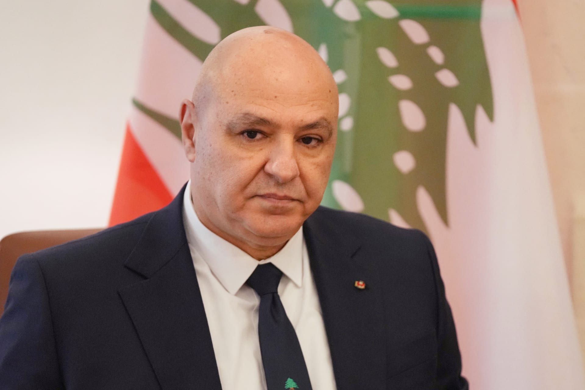 عون للاريجاني: لبنان يرفض التدخل بشؤونه الداخلية.. والصداقة مع إيران لا تكون عبر مكون واحد