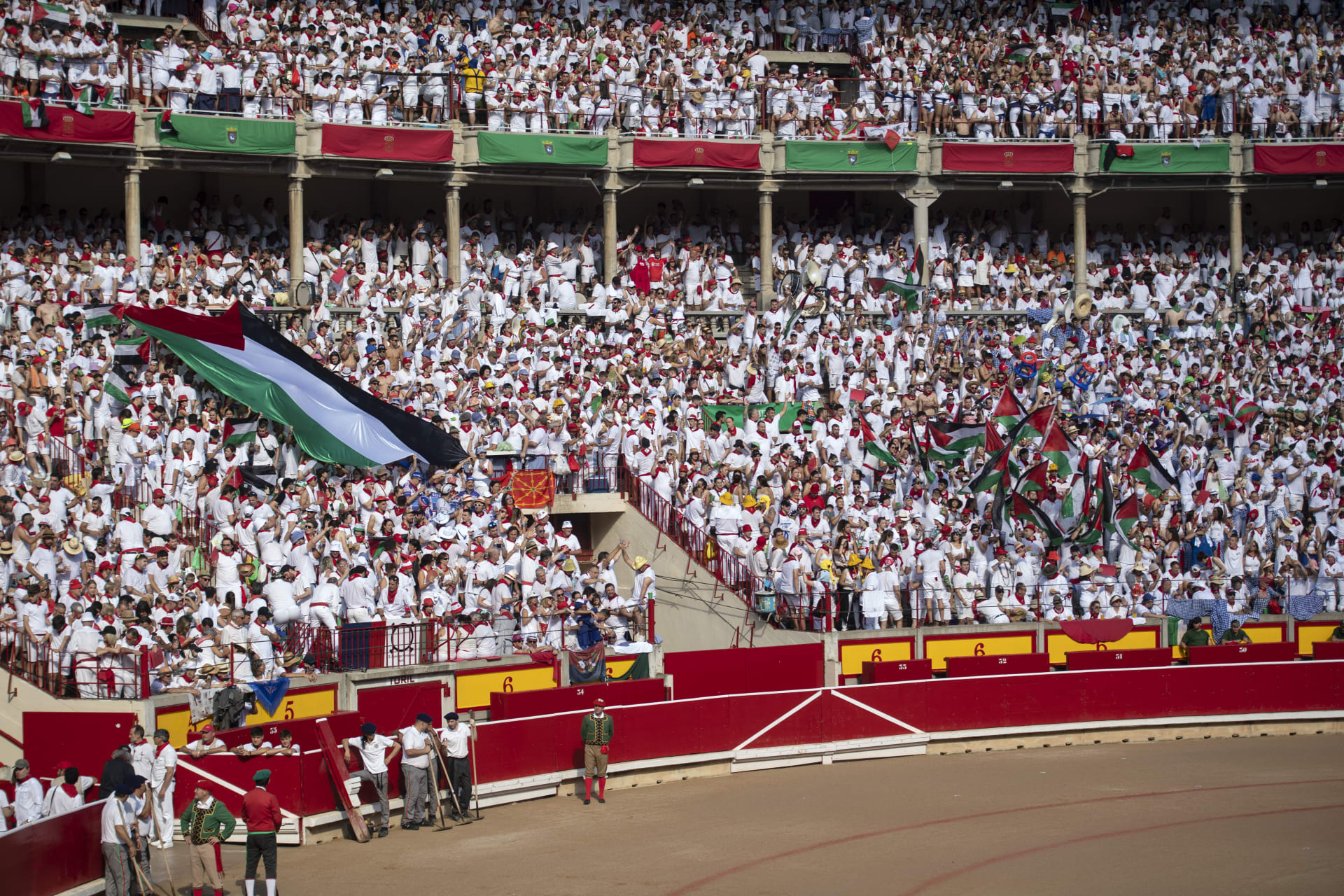 فيديو متداول لتشكيل جماهير إسبانيا خارطة فلسطين .. ما حقيقته؟