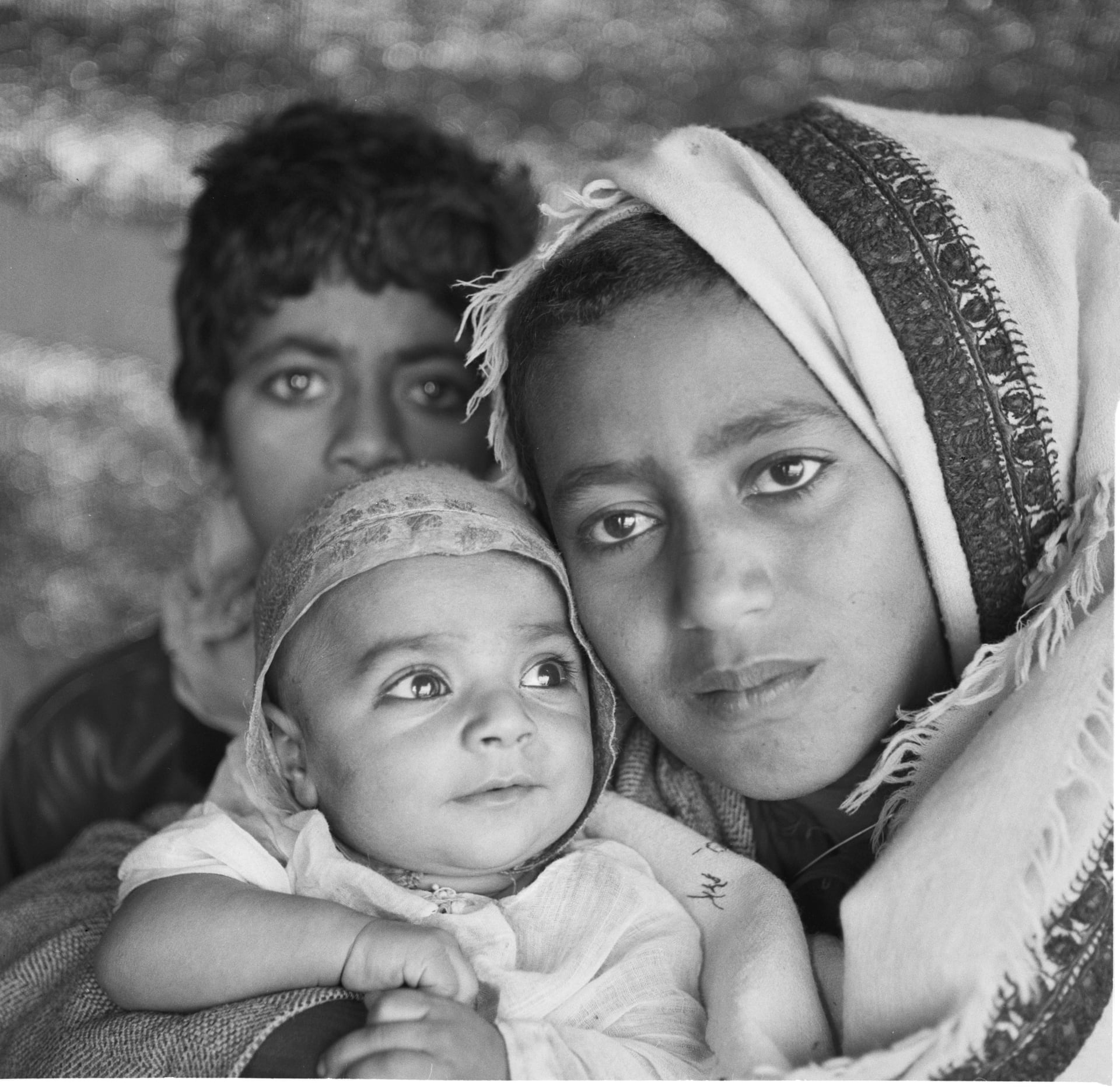 نساء الصحراء في قطر..لقطات نادرة من حياة البدويات بالخمسينيات