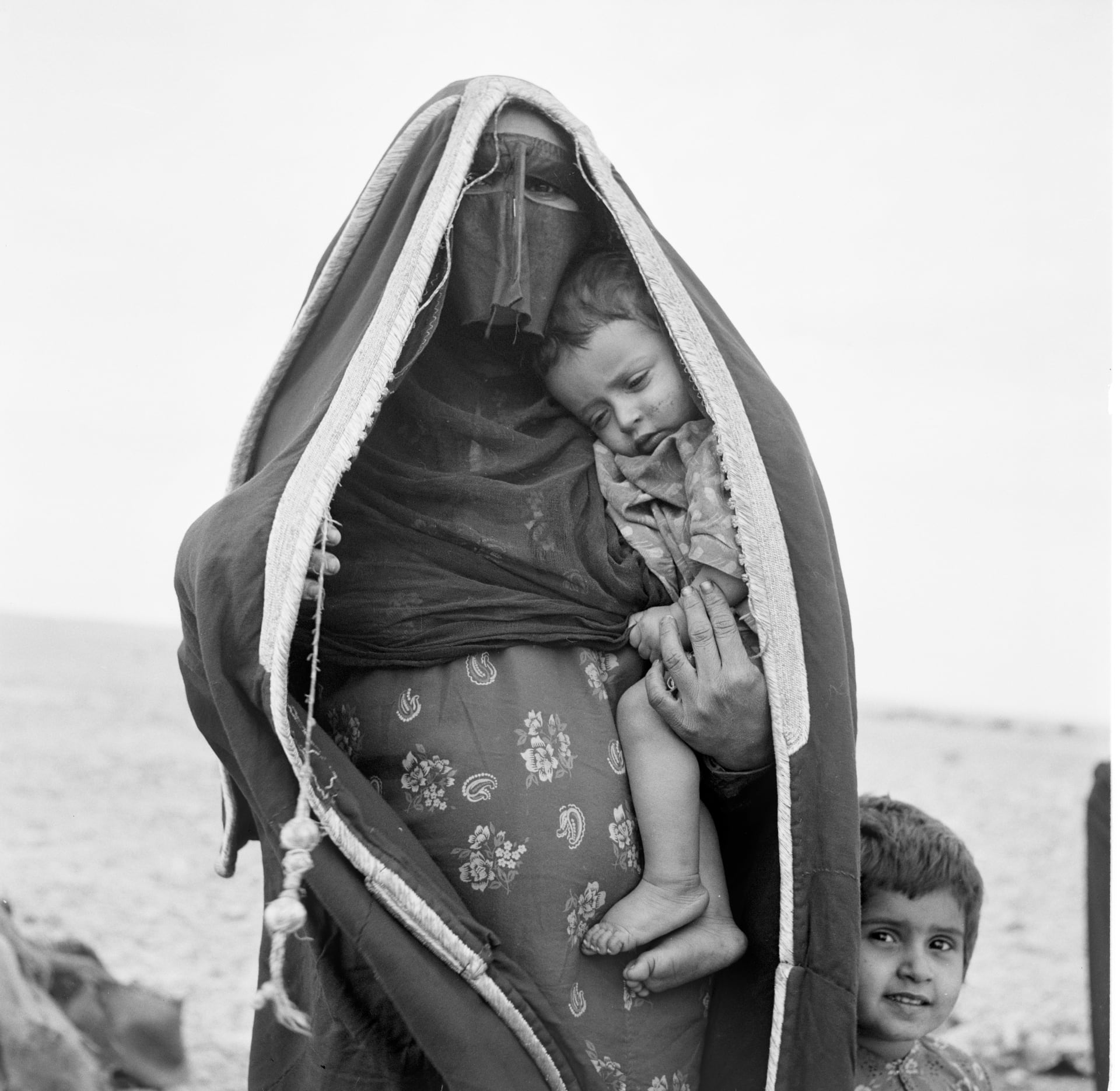 نساء الصحراء في قطر..لقطات نادرة من حياة البدويات بالخمسينيات