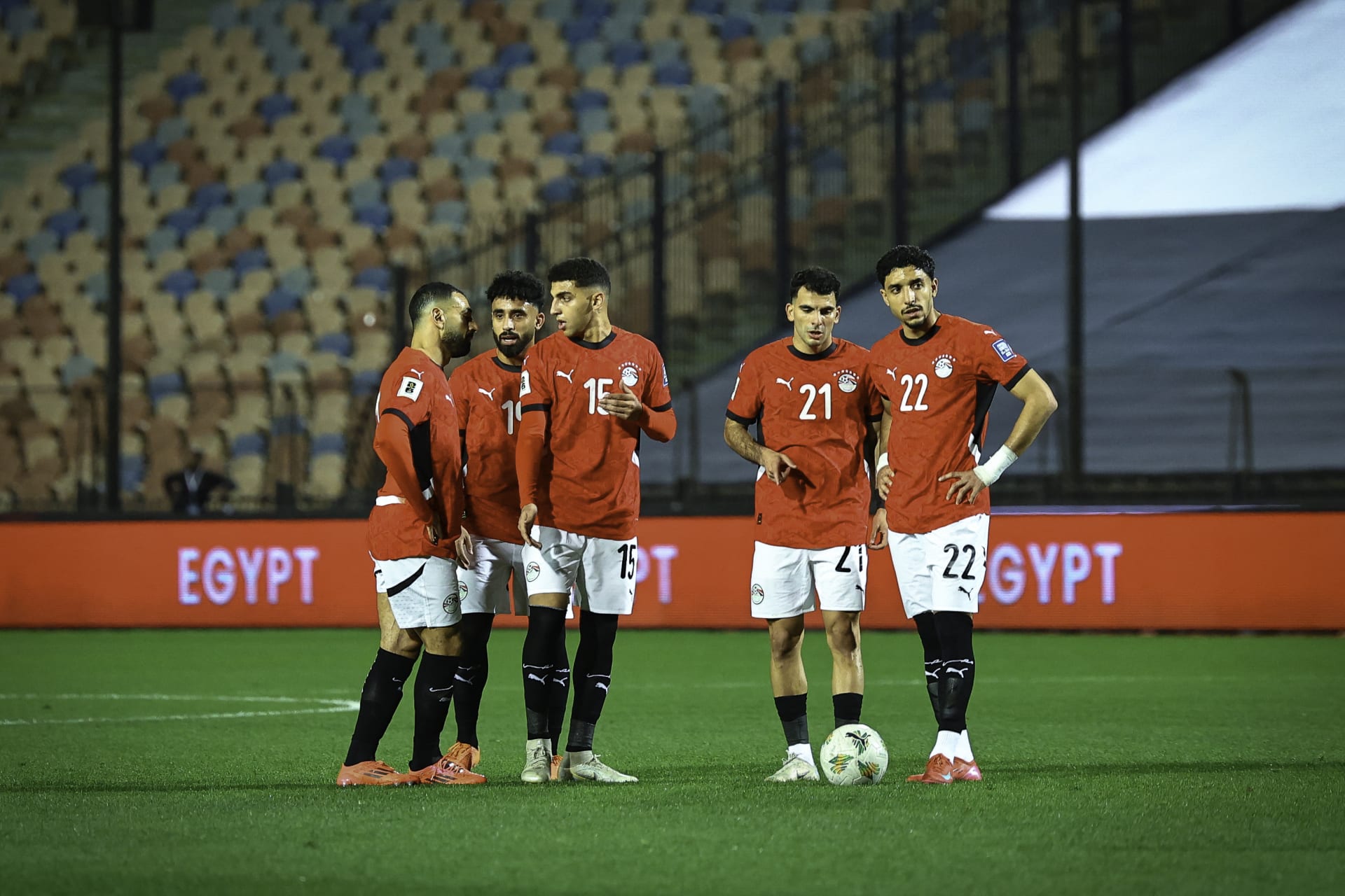 24 لاعباً في قائمة منتخب مصر لمباراتي جيبوتي وغينيا بيساو.. هل بينهم مرموش  وعاشور؟ - CNN Arabic