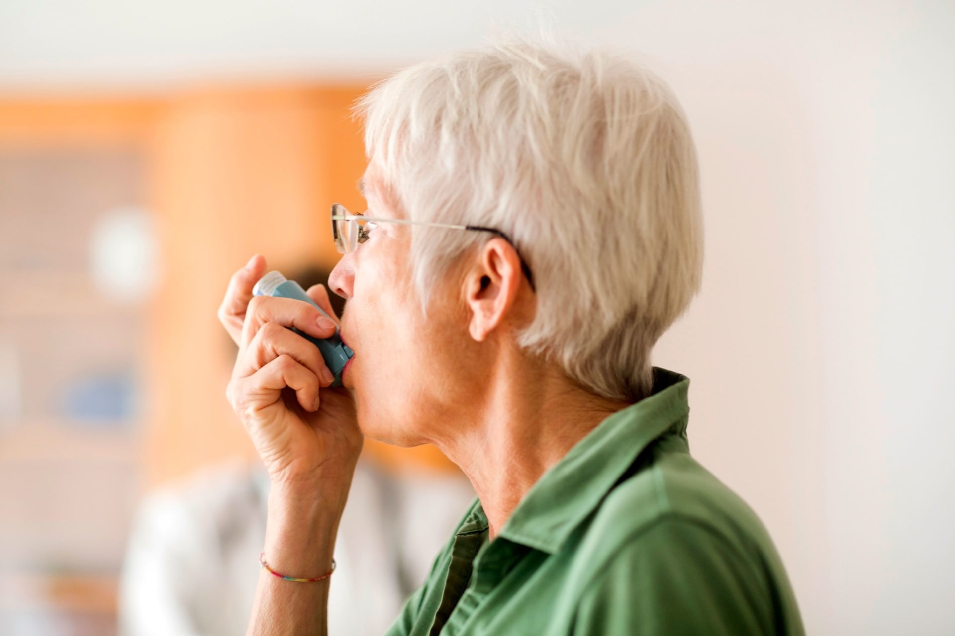 كيف تساهم أجهزة الاستنشاق بالتلوث المناخي وهل أثرها كبير؟