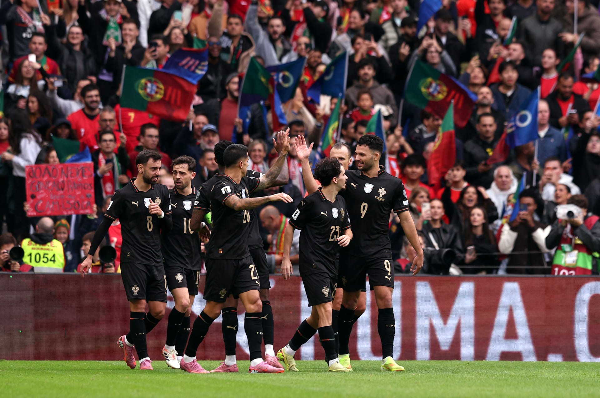 بغياب رونالدو.. البرتغال تكتسح أرمينيا وتتأهل إلى كأس العالم 2026