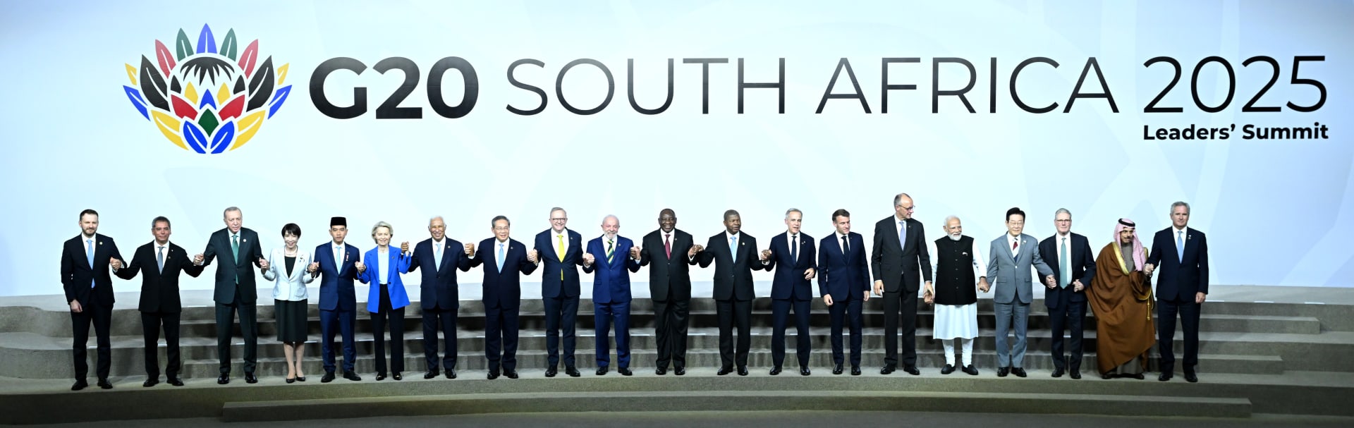 "إنهم ليسوا هنا".. رئيس جنوب إفريقيا يعلق "مازحا" على غياب أمريكا عن قمة العشرين 