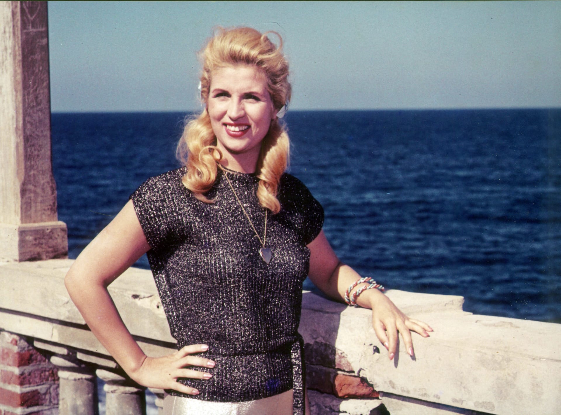 في الذكرى الـ11 لرحيلها… "صباح" أيقونة دائمة للموضة والأناقة