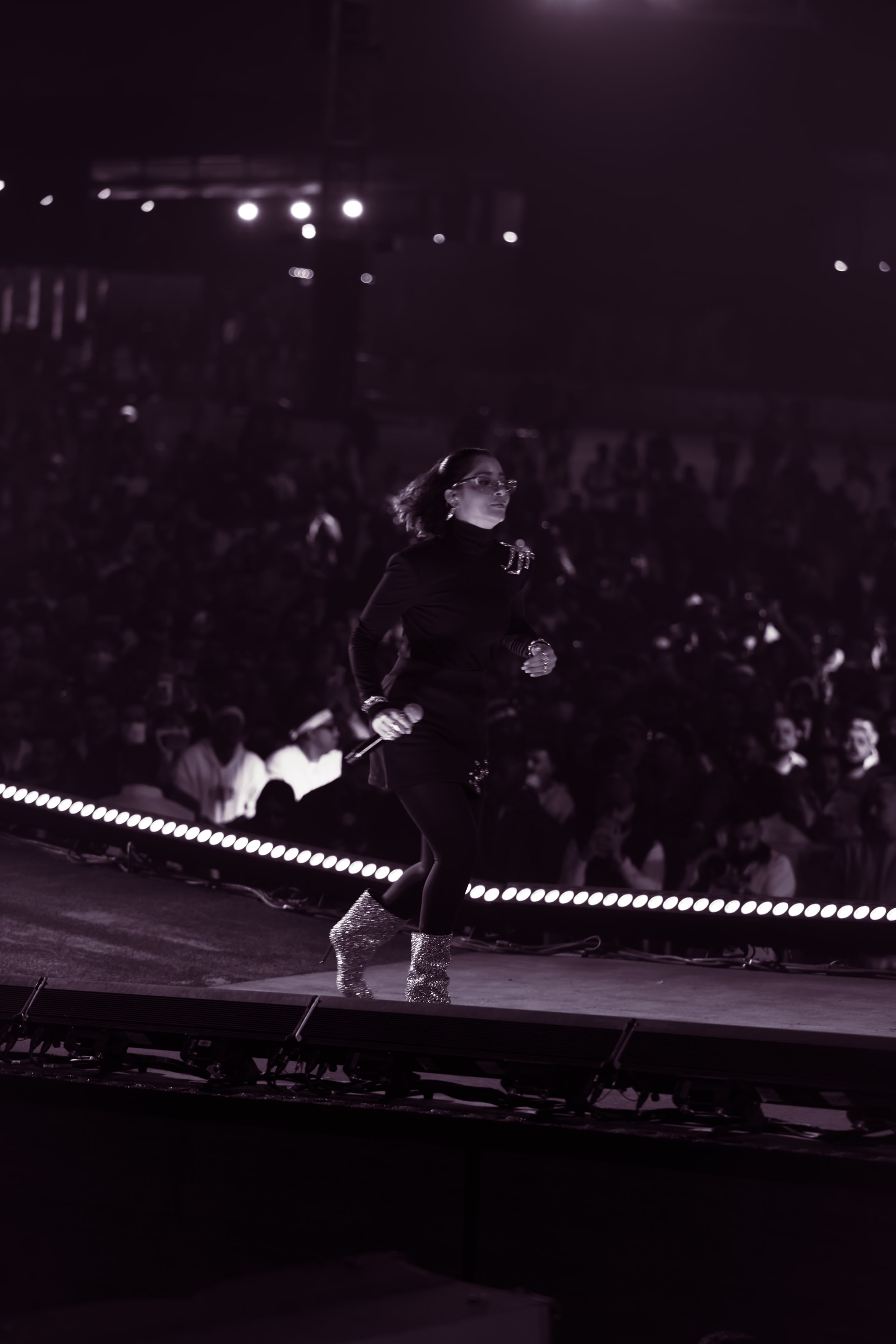 بلقيس فتحي تعتمد أسلوب جيل Z بعيدا عن الفساتين التقليدية في الرياض