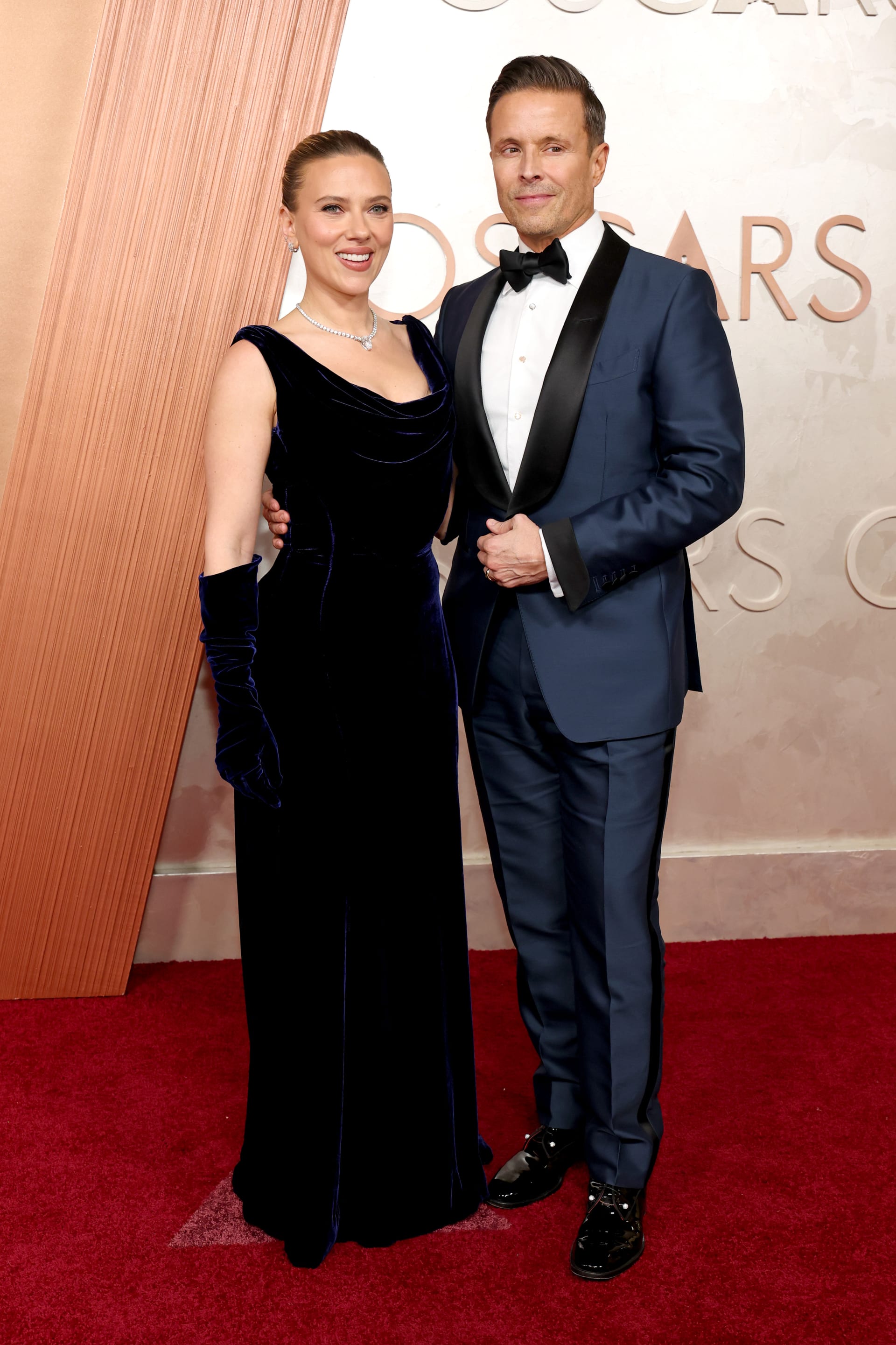 7 نجمات اخترن المخمل على السجادة الحمراء في 2025