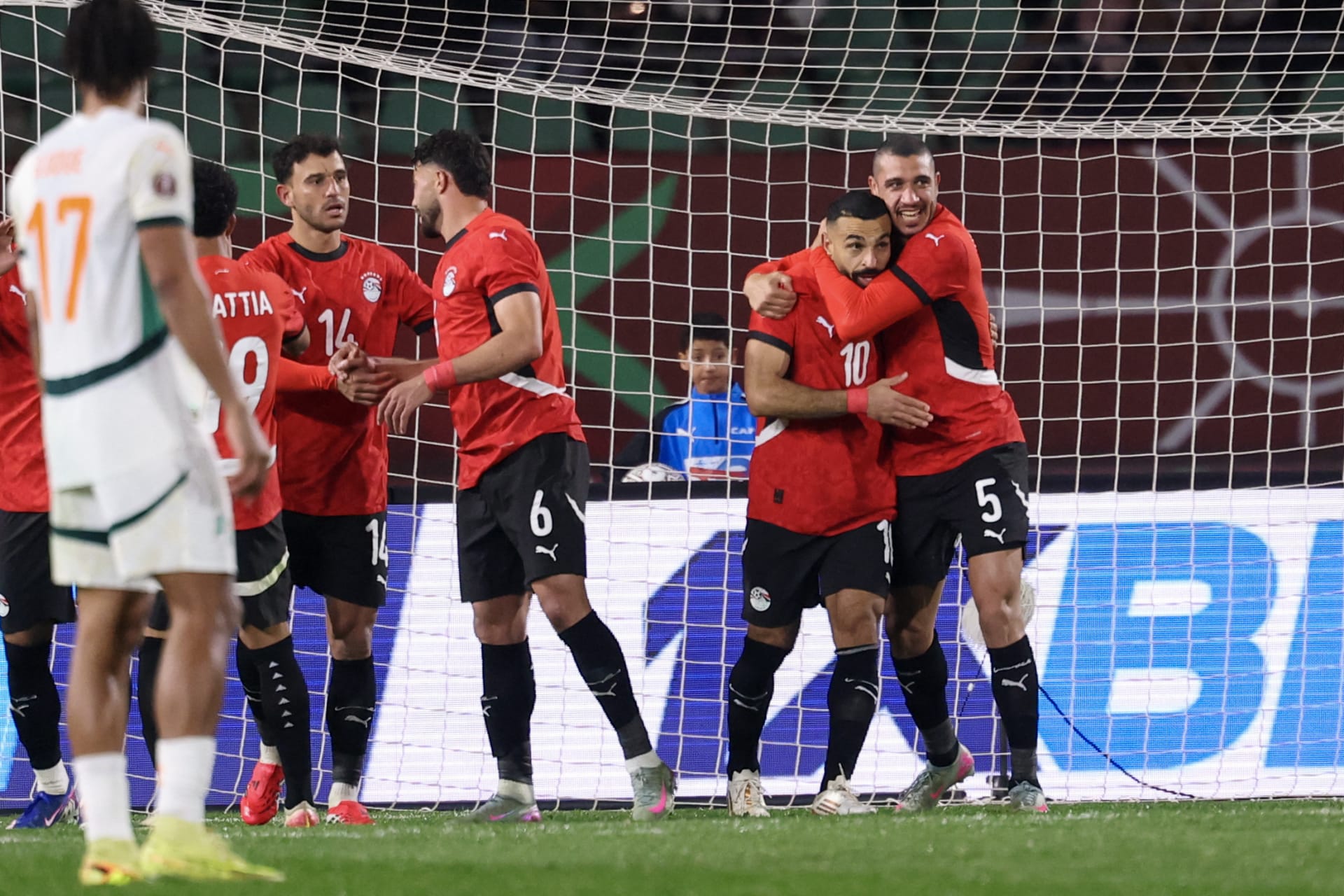 بهذه الطريقة.. علاء مبارك يتفاعل مع تأهل منتخب مصر لنصف نهائي كأس إفريقيا