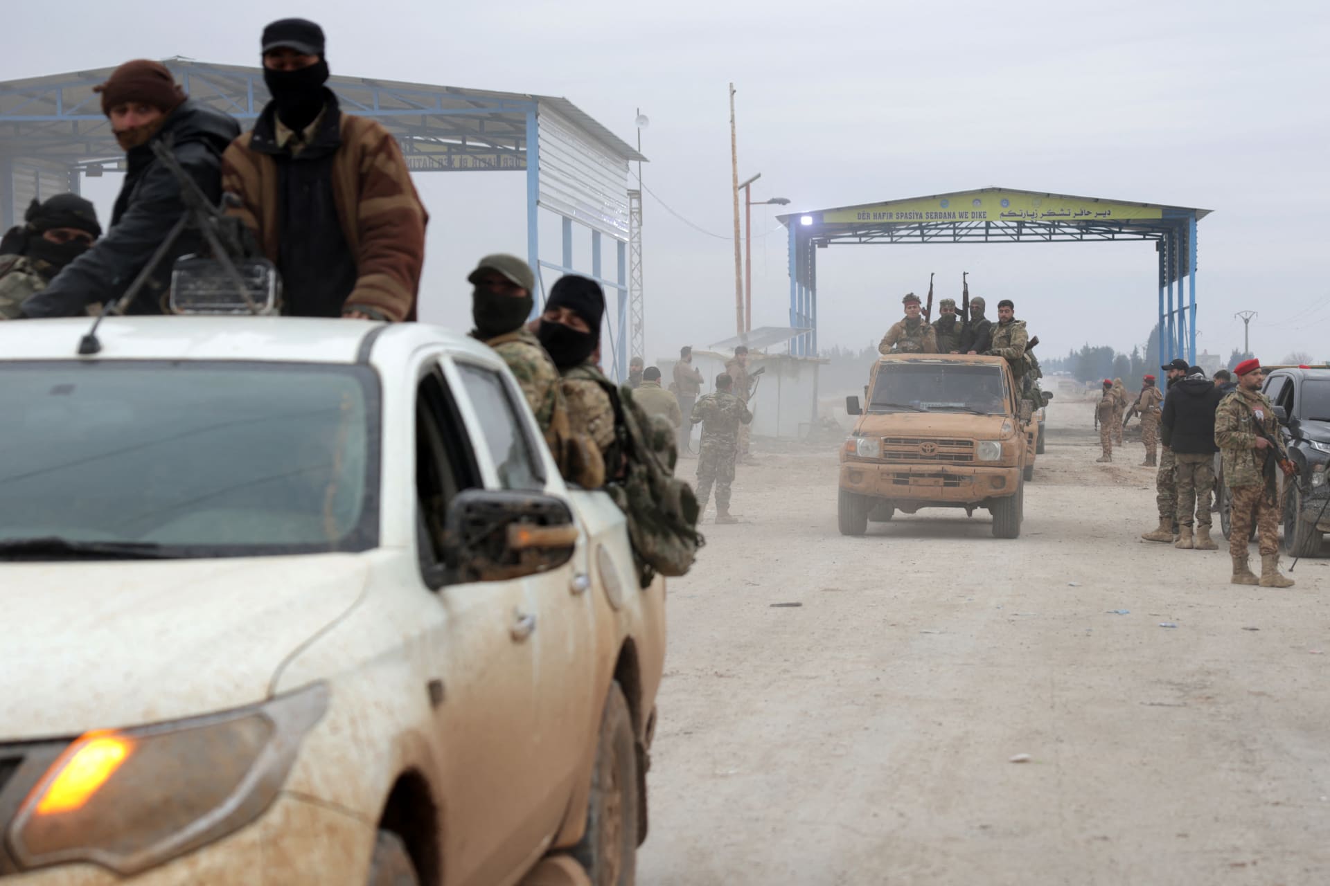 تراجع قسد وسط تقدم القوات الحكومية في شمالي سوريا