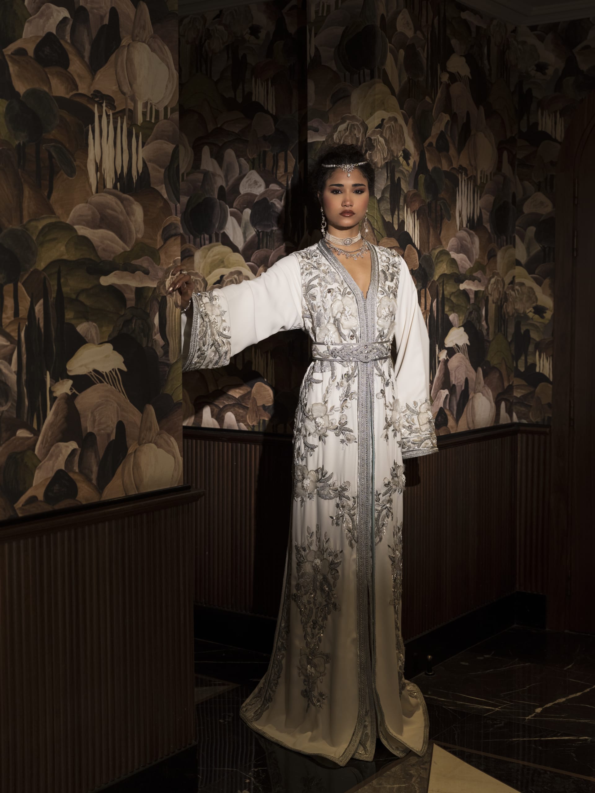 جذب نساء الغرب والشرق..ماذا يخفي القفطان المغربي من أسرار؟