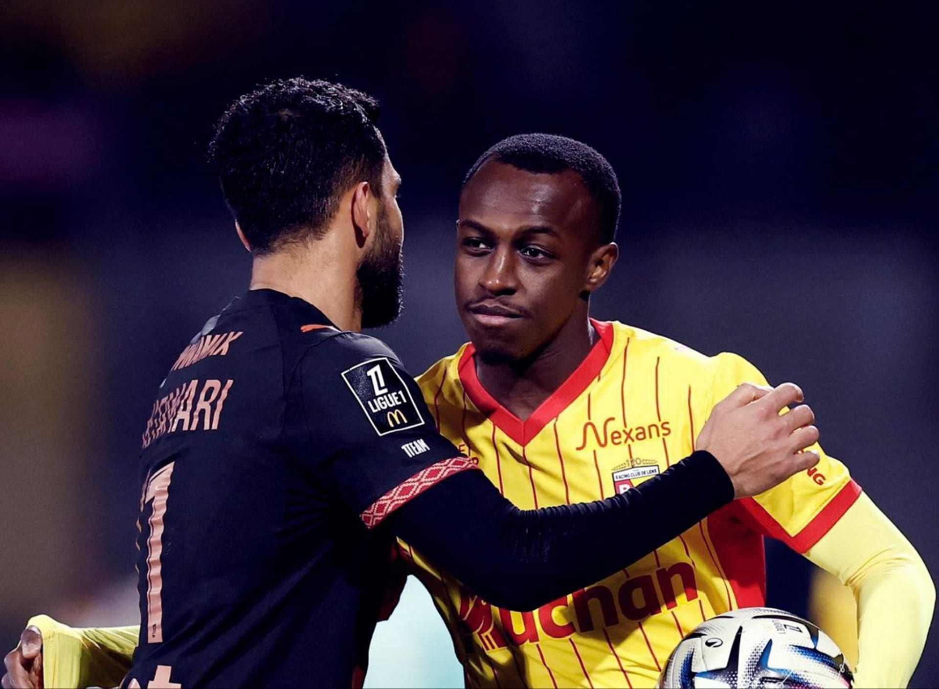 هذا ما فعله سعود عبد الحميد مع موسى التعمري خلال مباراة في فرنسا