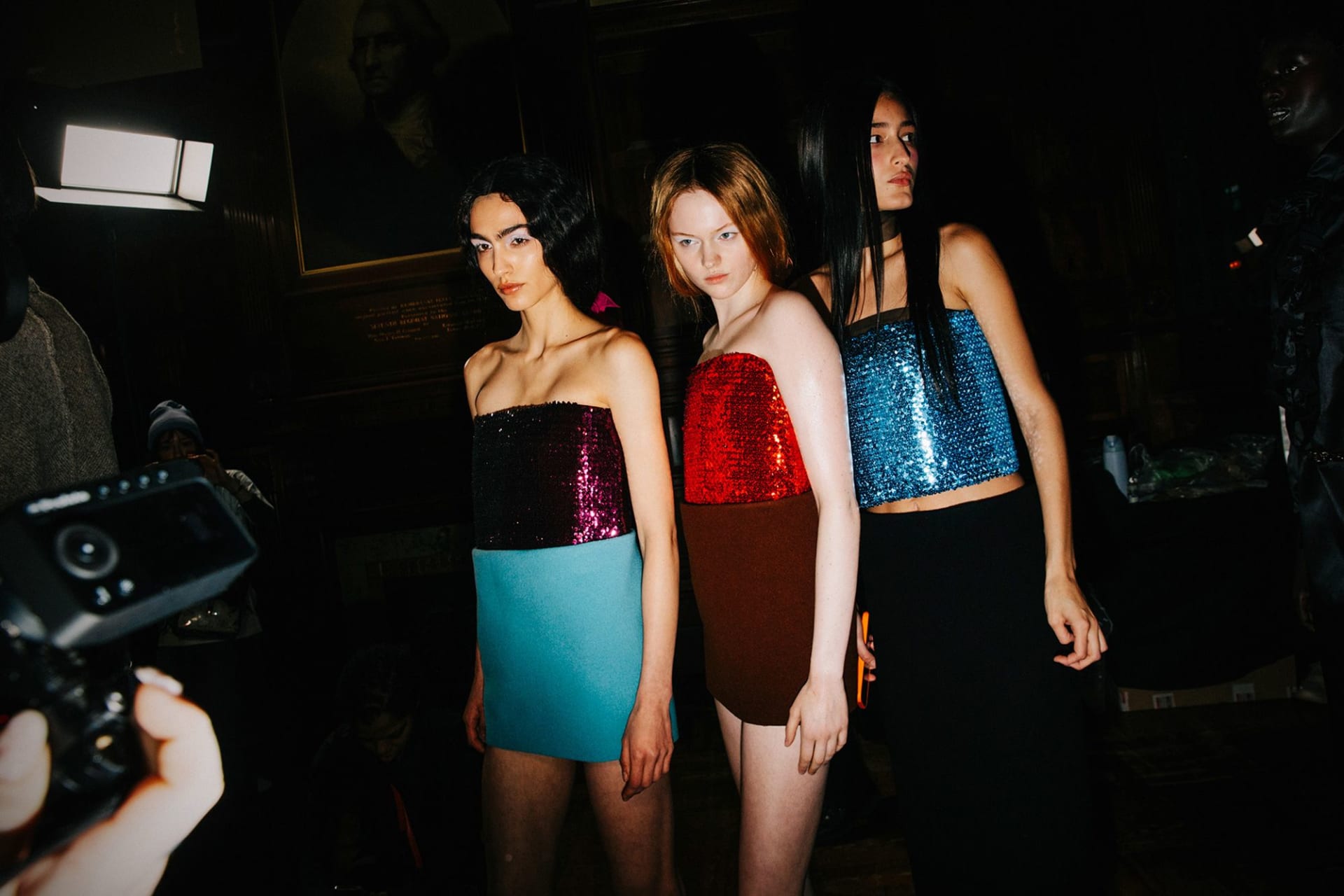 شكّل عرض مارك جاكوبس  إعلانًا لنهاية موضة الأزياء الضخمة المصمّمة لجذب جمهور مواقع التواصل الاجتماعي، وبداية حقبة جديدة من الأناقة الانسيابية.