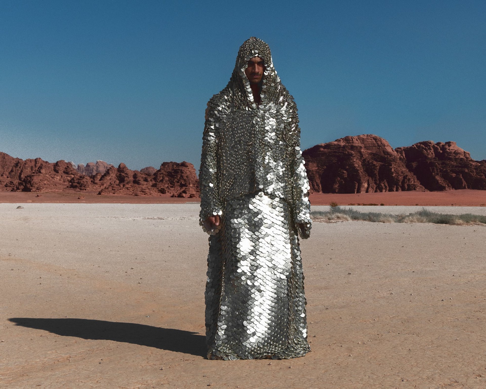 التطريز الفلسطيني تحت المجهر.. حكاية حفاظ النساء على هوية مطرزة بالخيط