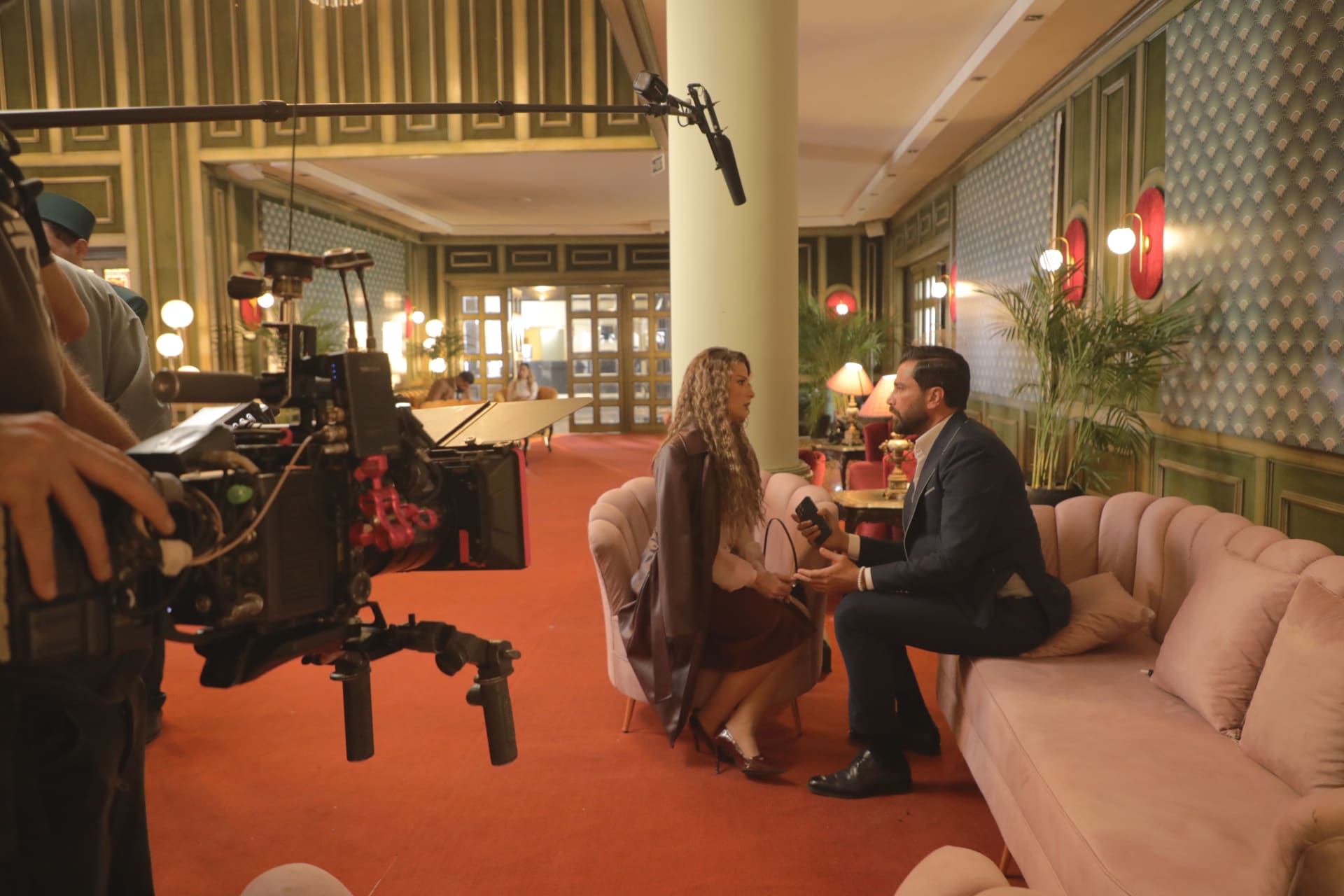 كيمياء معتصم النهار وباميلا الكيك.. كيف صنعتها أزياء مسلسل لوبي الغرام ؟