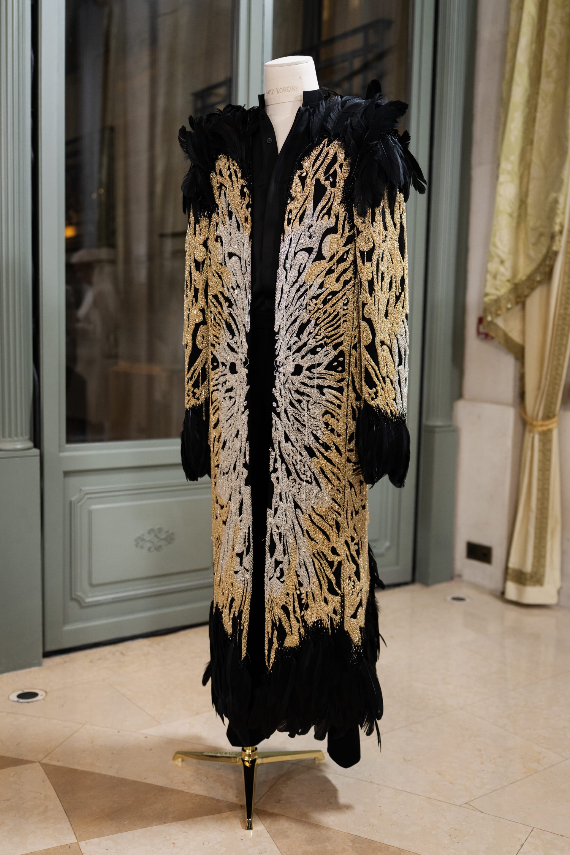 مصمم الأزياء اللبناني سعيد قبيسي: المرأة السعودية ذوقها رفيع وتقدر الحرفية