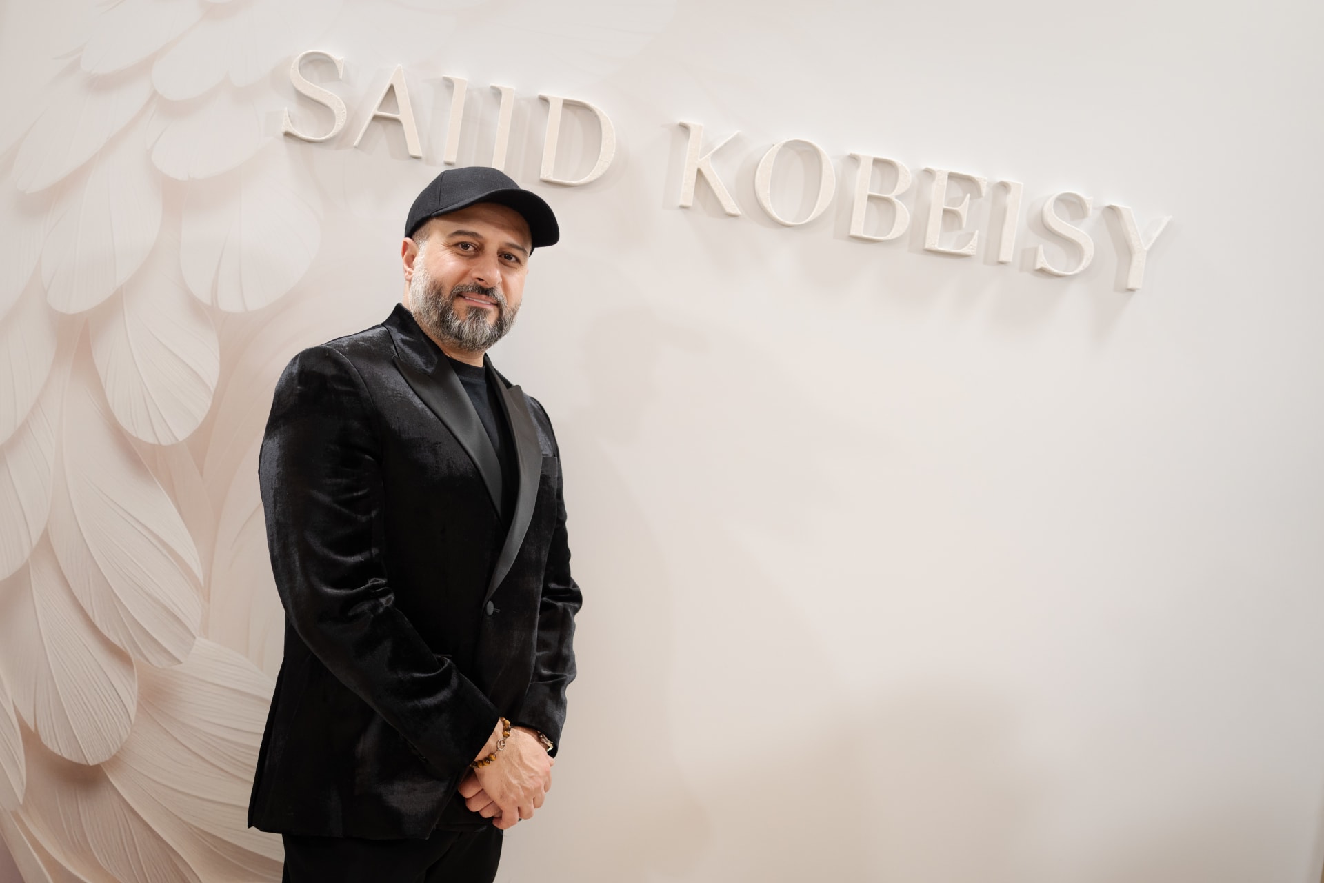 مصمم الأزياء اللبناني سعيد قبيسي: المرأة السعودية ذوقها رفيع وتقدر الحرفية