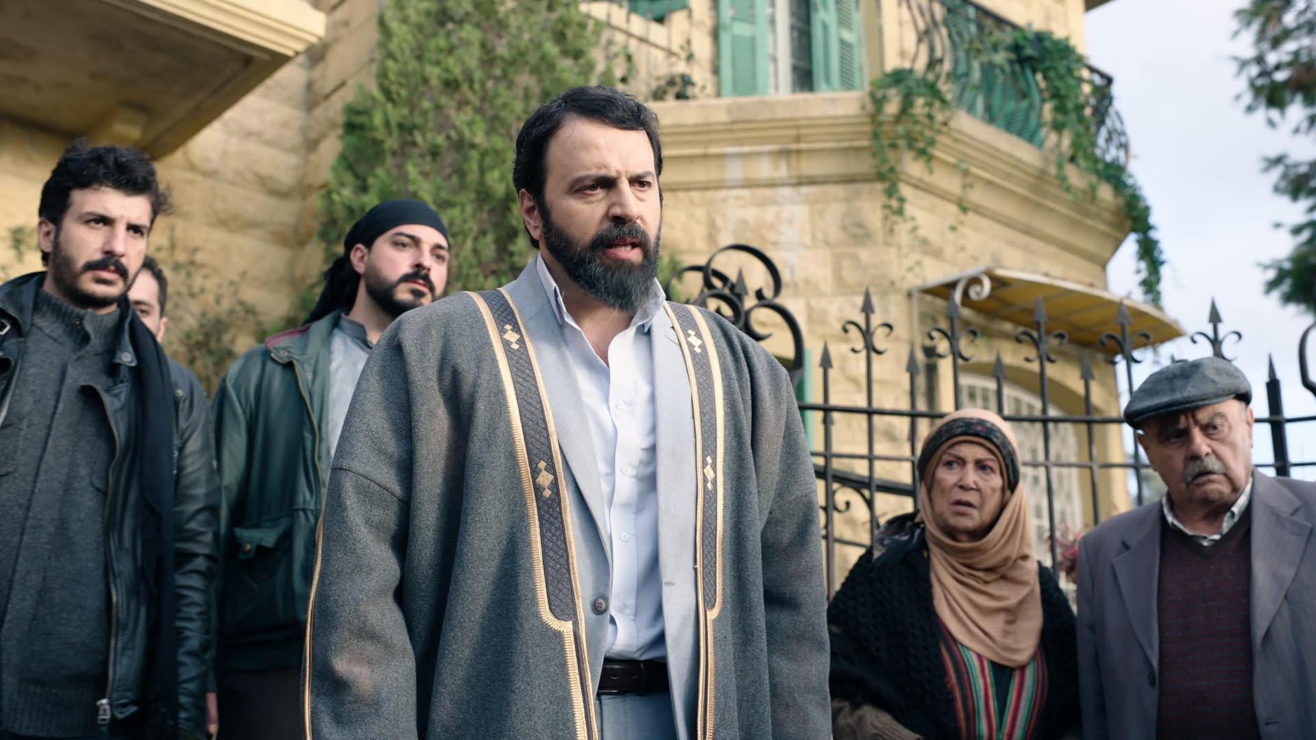 خلف عباءات مولانا .. رحلة تصميم معقدة لشخصية تيم حسن