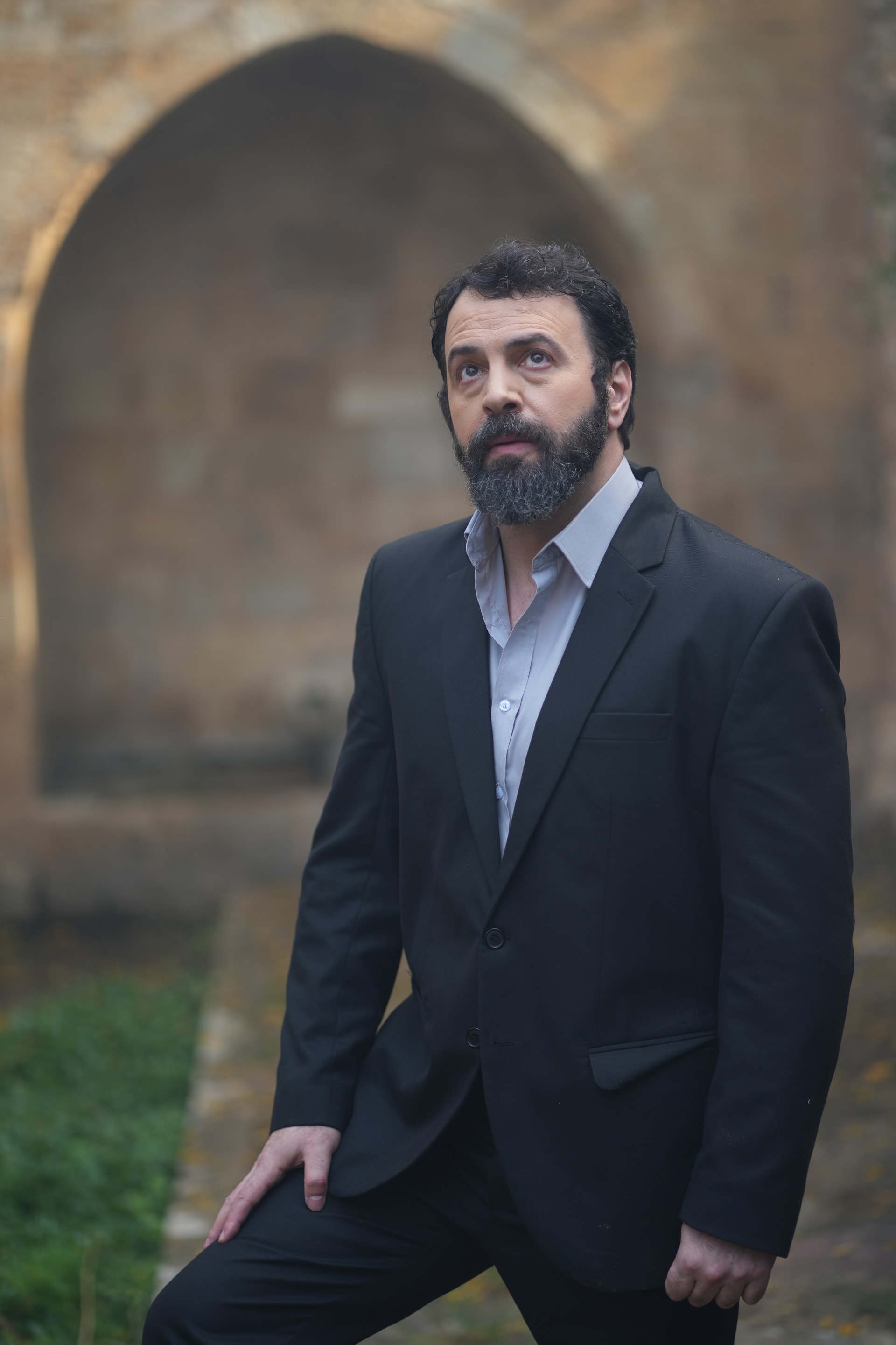 خلف عباءات مولانا .. رحلة تصميم معقدة لشخصية تيم حسن