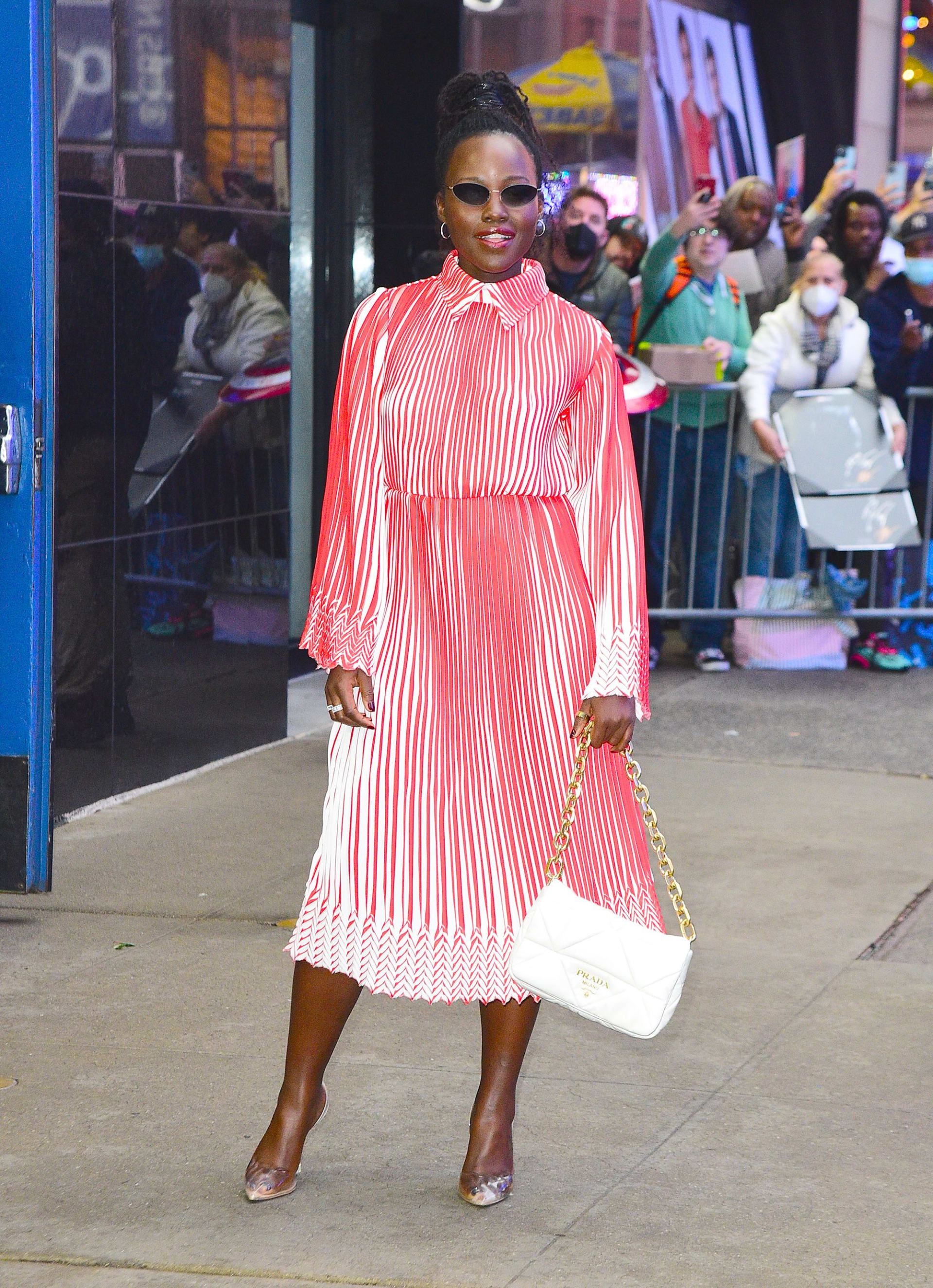 أحد فساتين المصمم الجنوب أفريقي ثيبي ماجوغو، الذي حاز على جائزة LVMH للمصممين الشباب لعام 2019. 