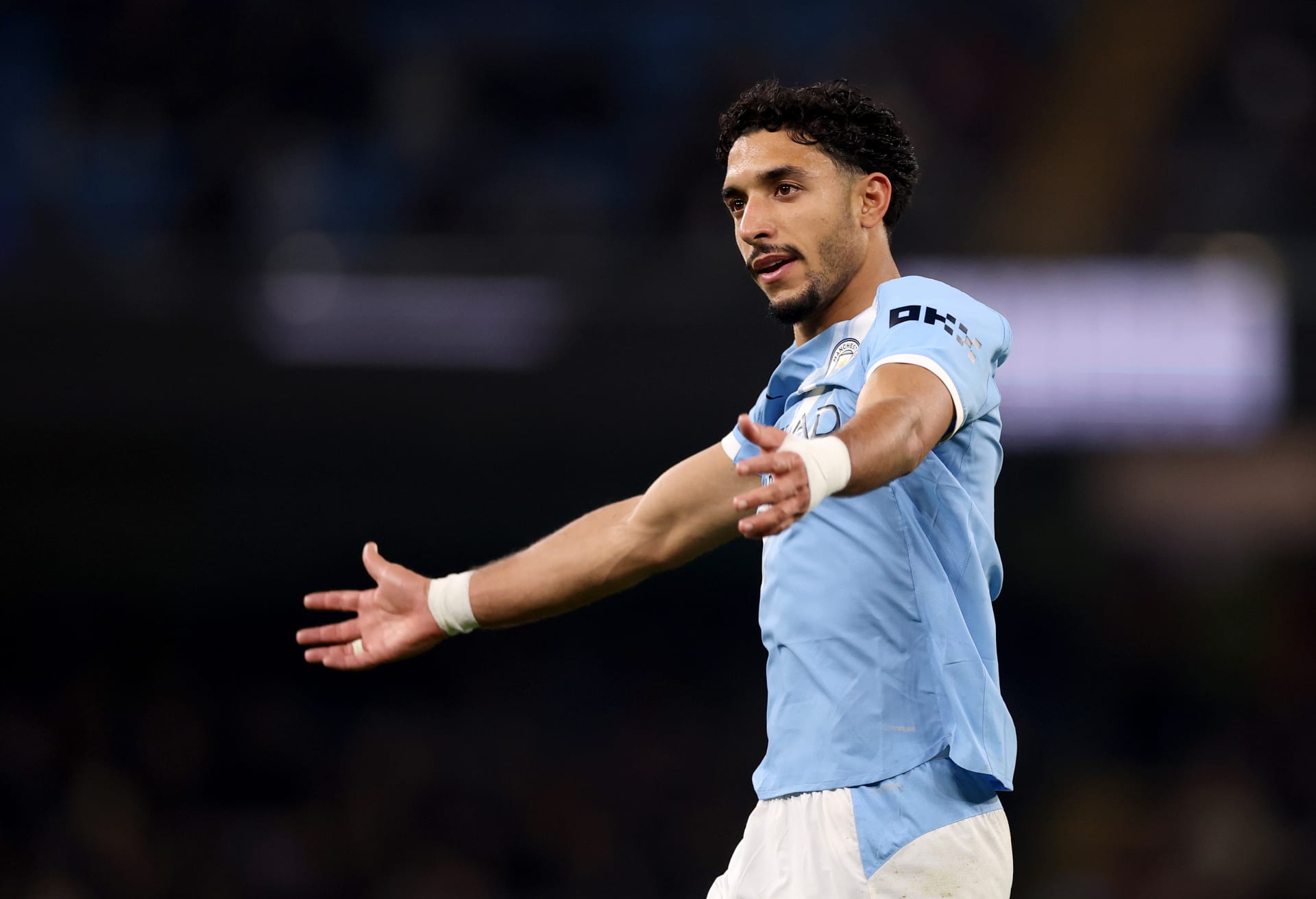 مرموش يتلقى رسالة من اتحاد الكرة المصري بعد فوزه بأول ألقابه مع مانشستر سيتي