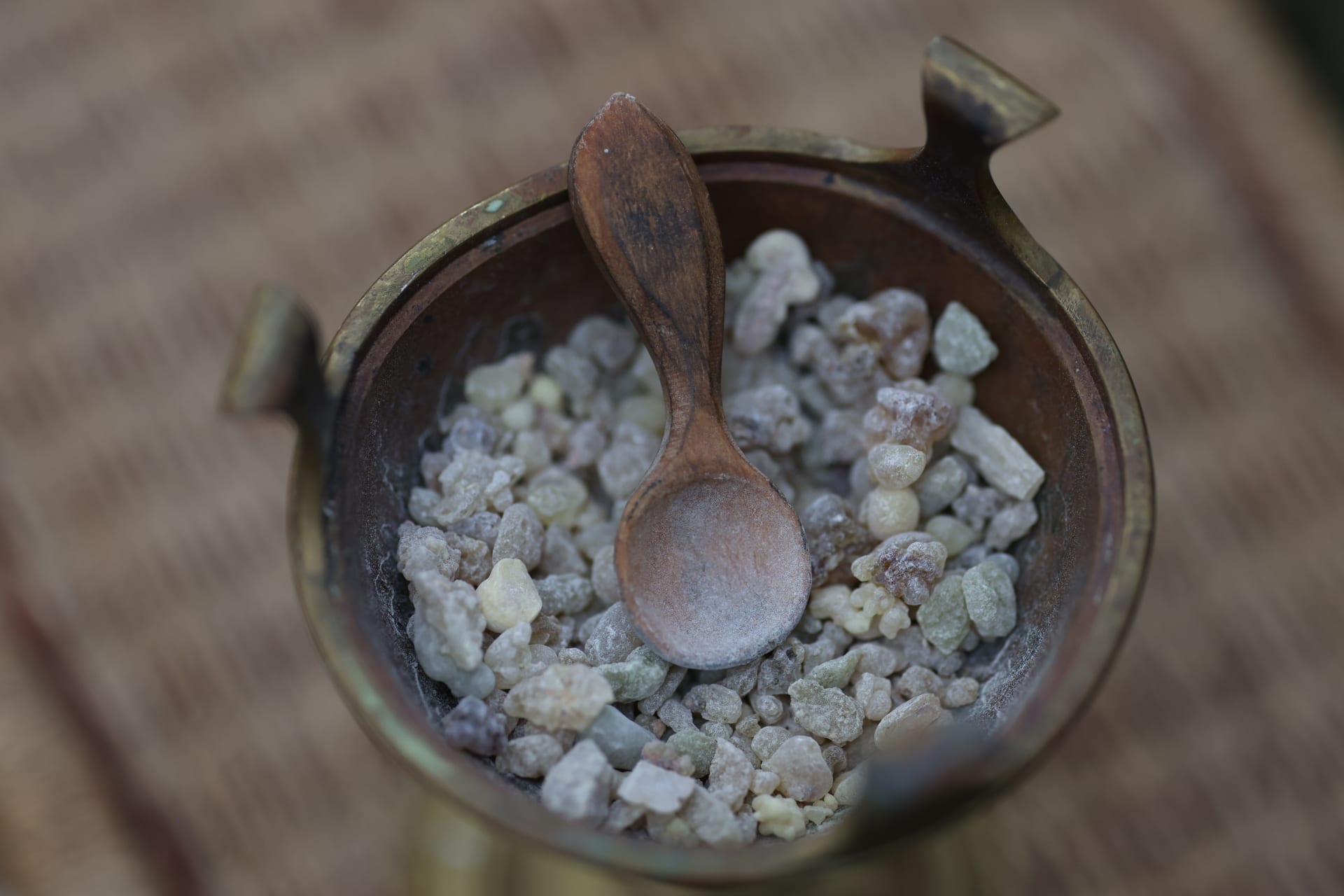 كنز طبيعي منذ 6000 عام.. فوائد لبان الذكر للبشرة والشعر