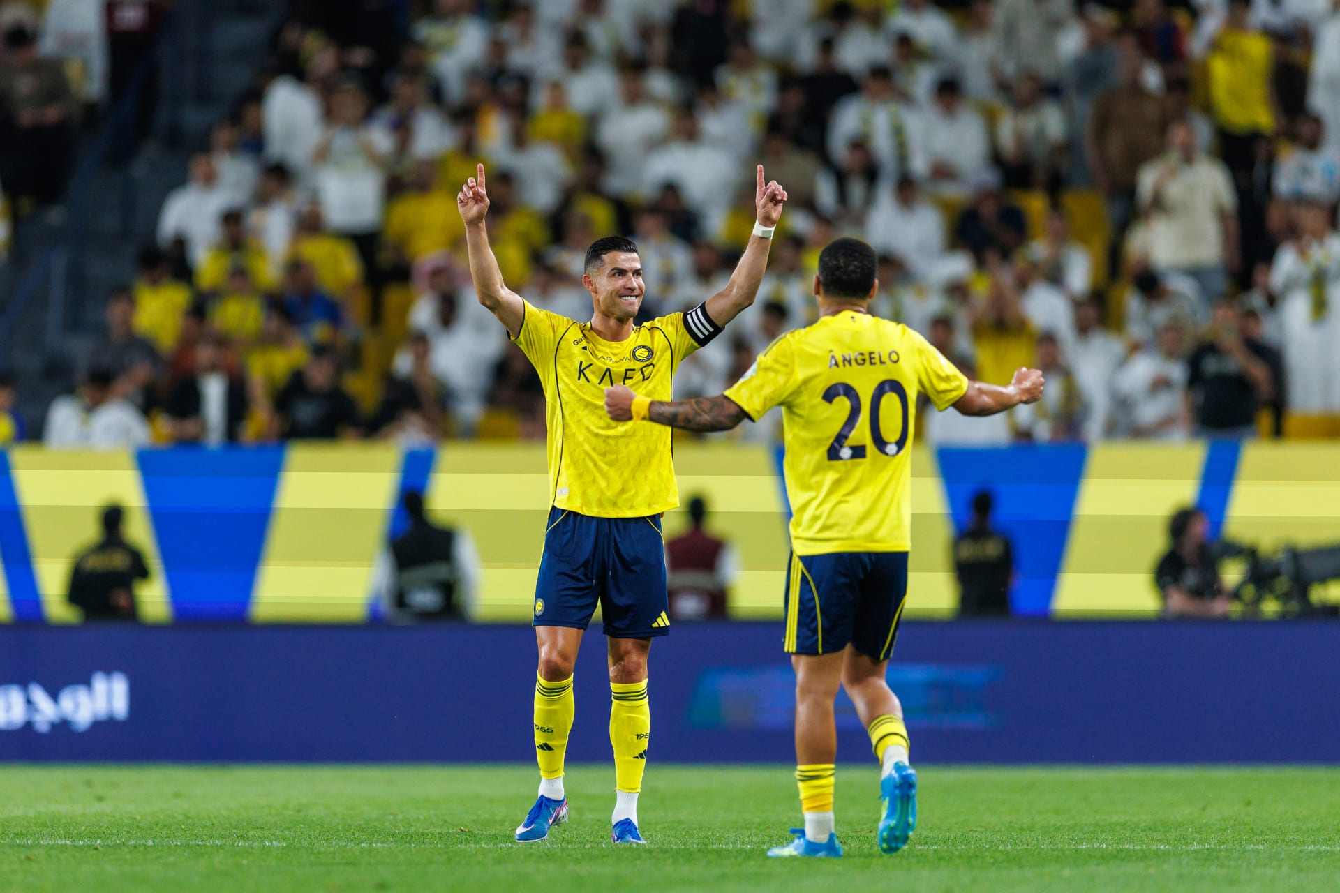 "يستحق ذلك".. أمير سعودي يتوقع فوز فريق النصر بلقب دوري "روشن"