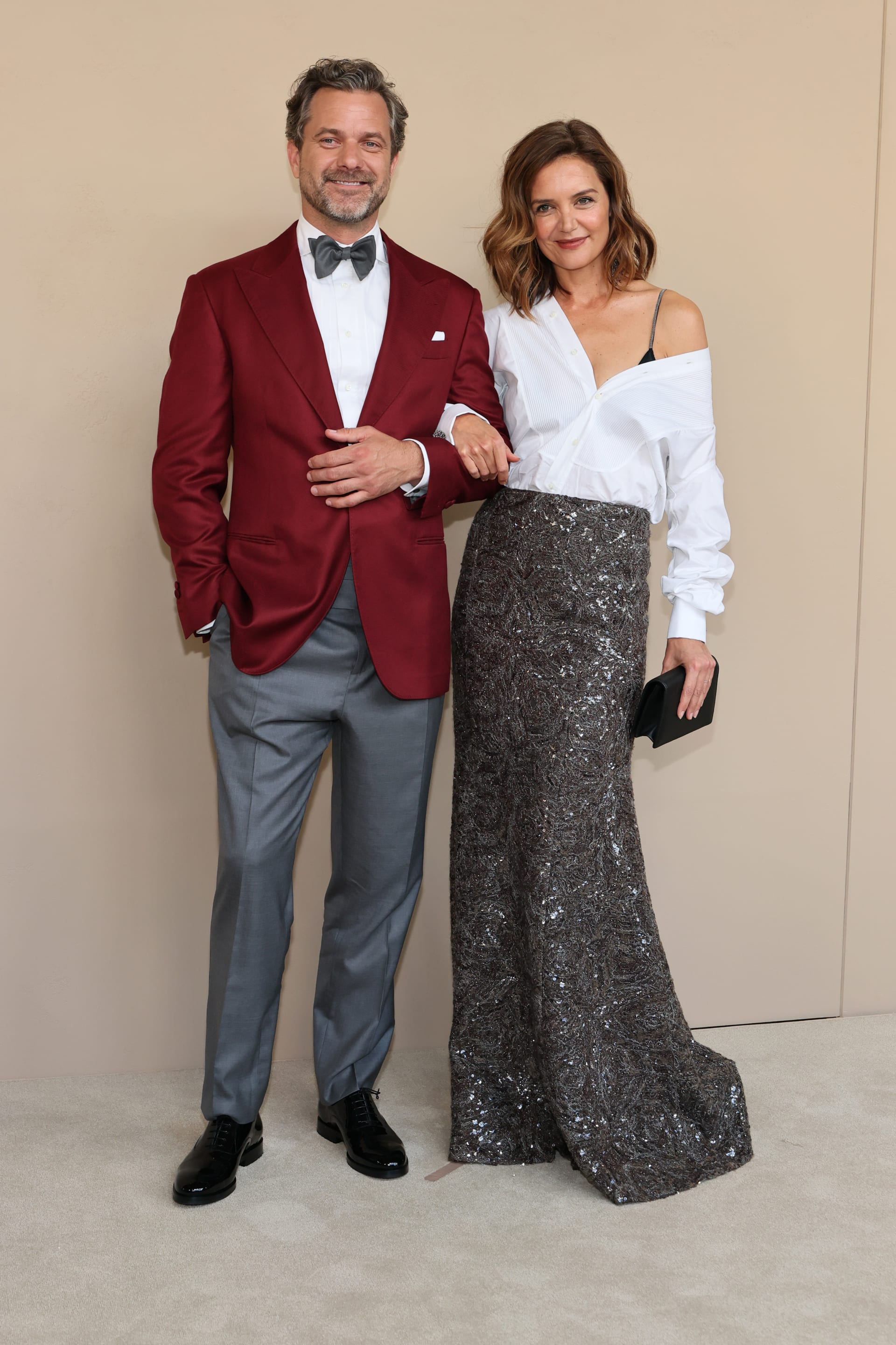 أعاد حضور كايتي هولمز و جوشوا جاكسون ثنائية "جوي" و"بايسي" التي شكّلت جزءًا من ذاكرة جيلٍ كامل قبل نحو ثلاثة عقود. 