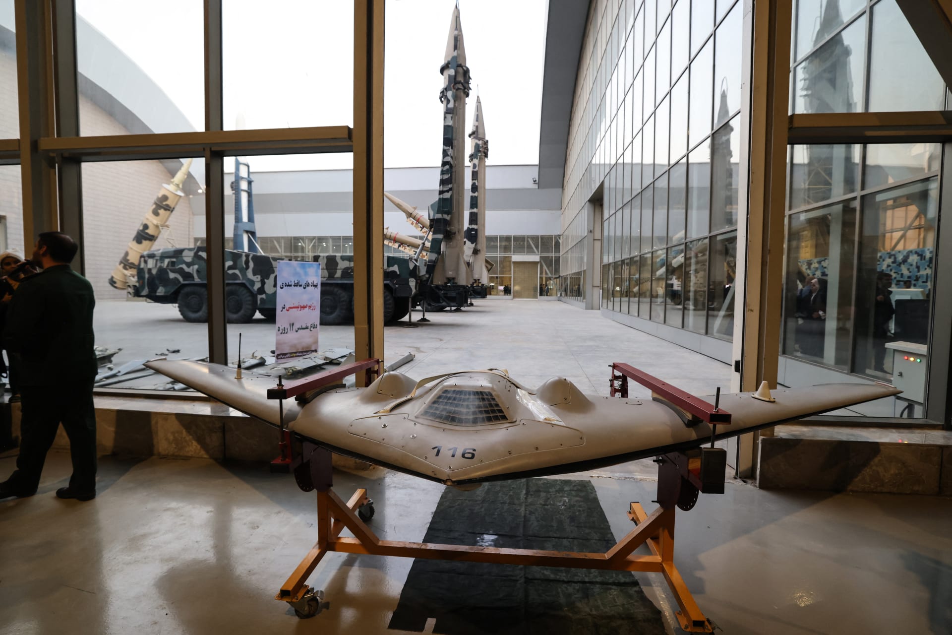 حصري لـCNN.. بريت ماكغورك يكتب: كيف تتشابك خيوط حربي إيران وأوكرانيا في عصر المسيرات؟