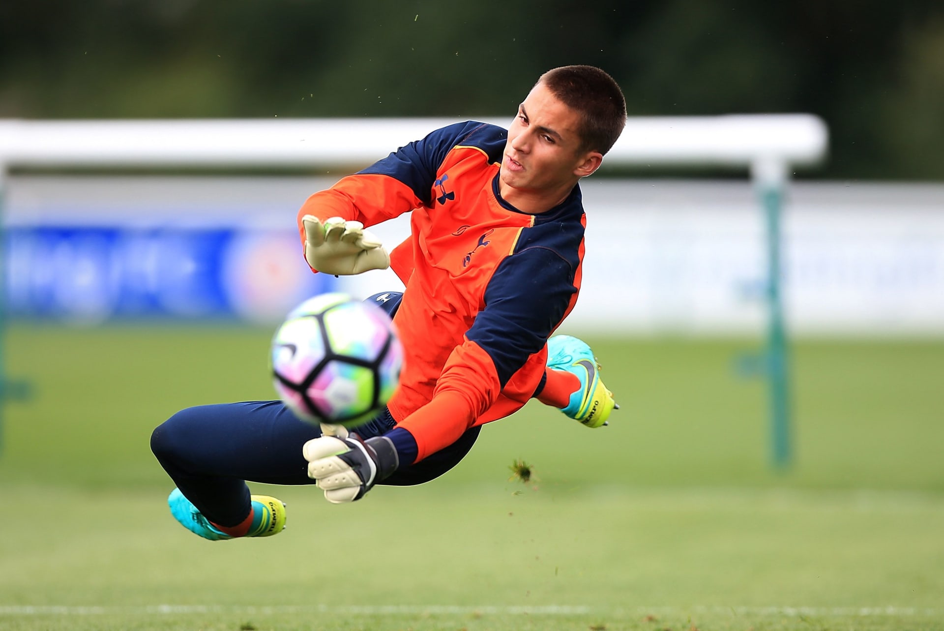 وايتمان أثناء اللعب مع فريق توتنهام هوتسبير الاحتياطي في 22 أغسطس/ آب 2016