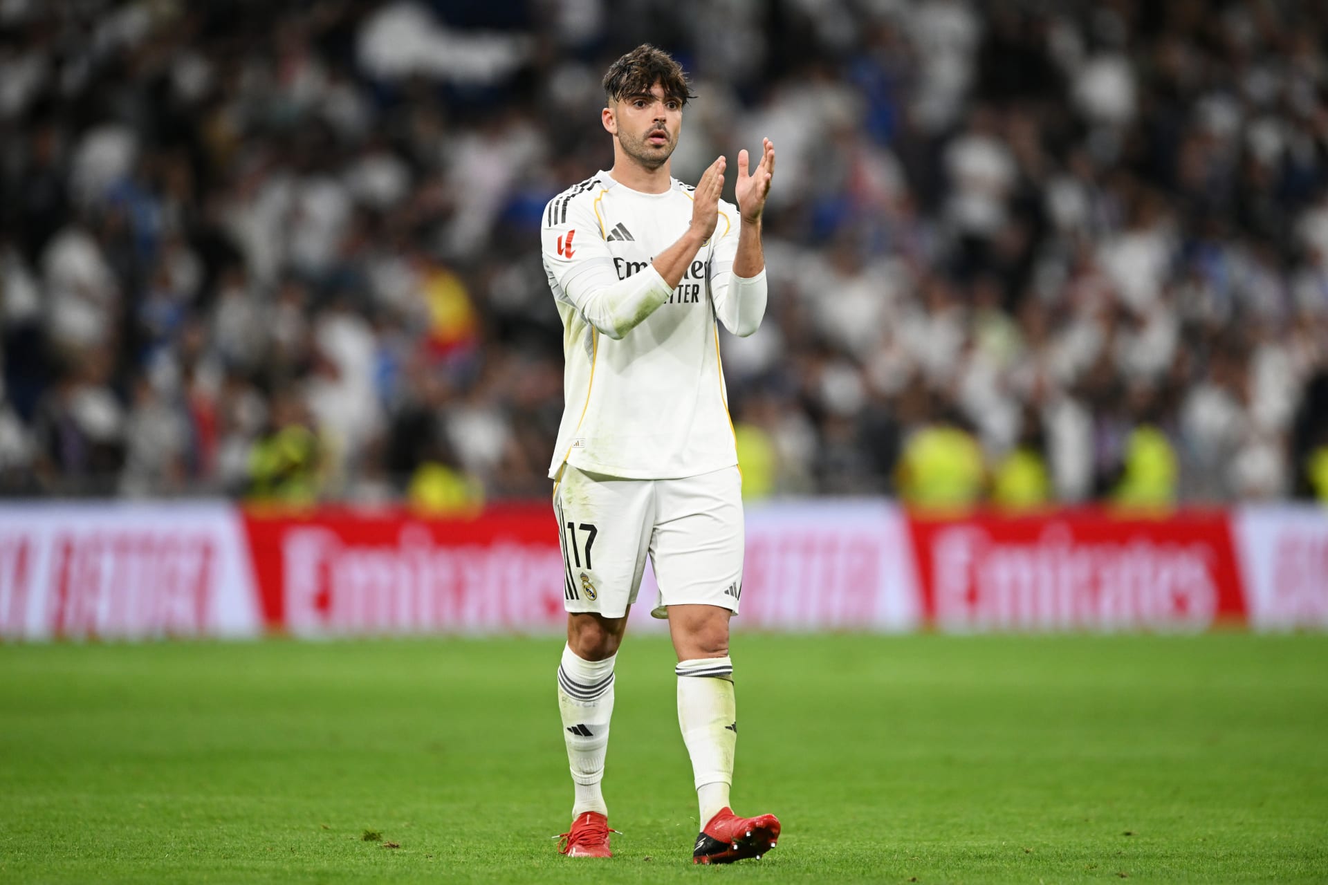 فقد 6 كيلوغرامات من وزنه.. ريال مدريد يعلن إصابة راؤول أسينسيو بالتهاب  الأمعاء البكتيري - CNN Arabic