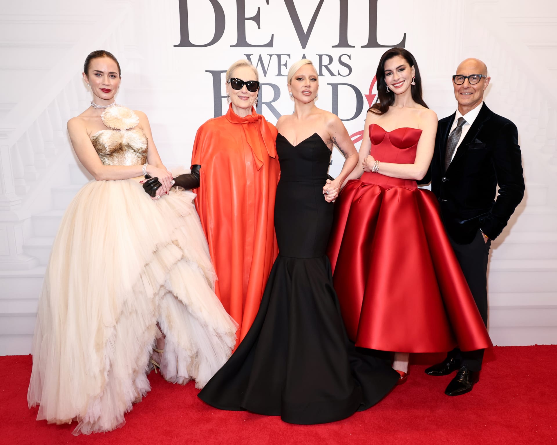 .ليدي غاغا برفقة أبطال فيلم "The Devil Wears Prada 2"  على السجّادة الحمراء