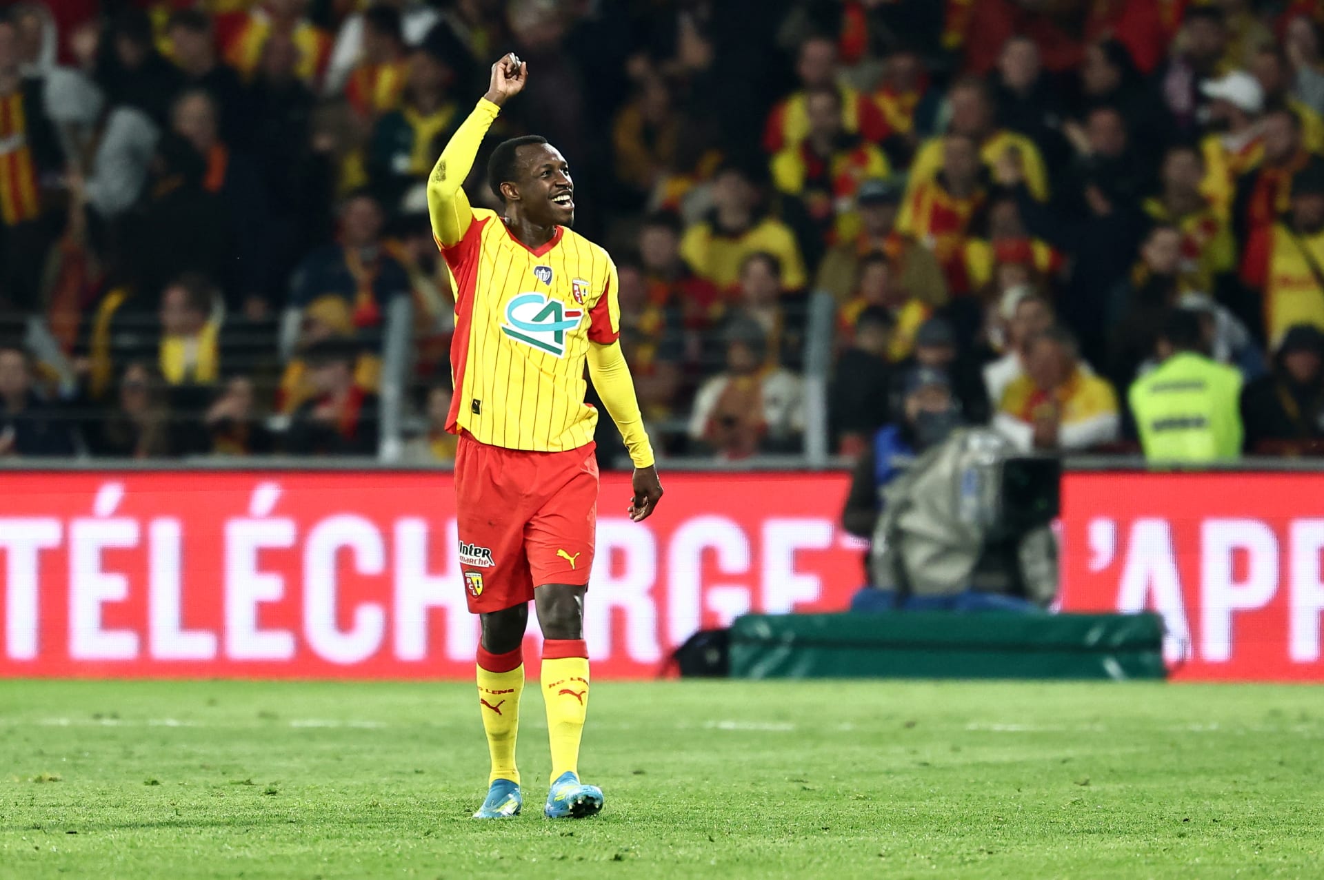 "رفع اسم السعودية مسؤولية وفخر".. سعود عبدالحميد يعلق على تأهل ناديه لنهائي كأس فرنسا