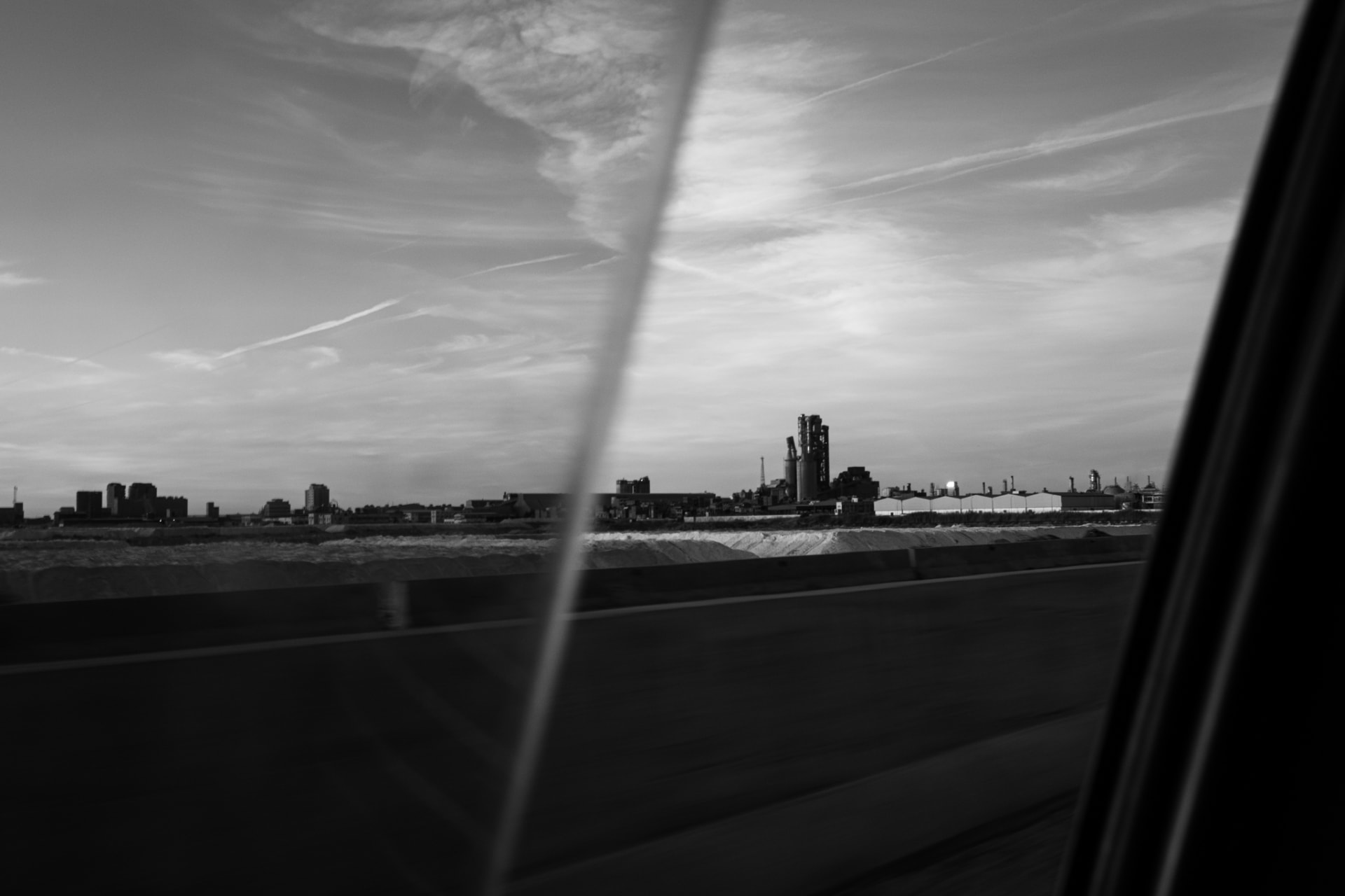 .أتت النتيجة مأساوية  مع انتشار واسع لأمراض الجهاز التنفسي، وأطفال يولدون مصابين بالربو، وعائلات تعاني من أضرار رئوية دائمة