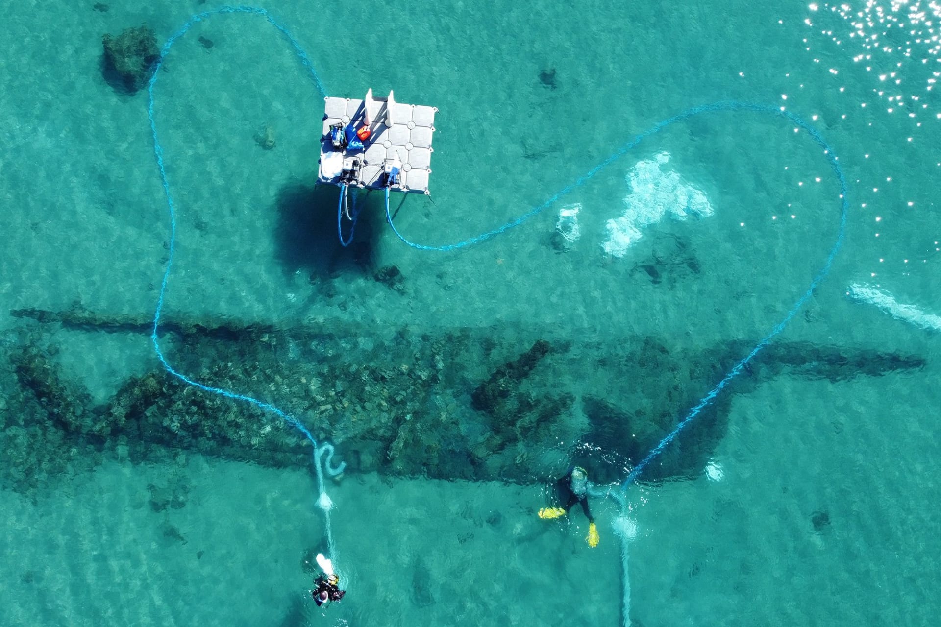 أكثر من 100حطام سفينة في هذه المنطقة البحرية الصغيرة الواقعة بين أوروبا وإفريقيا