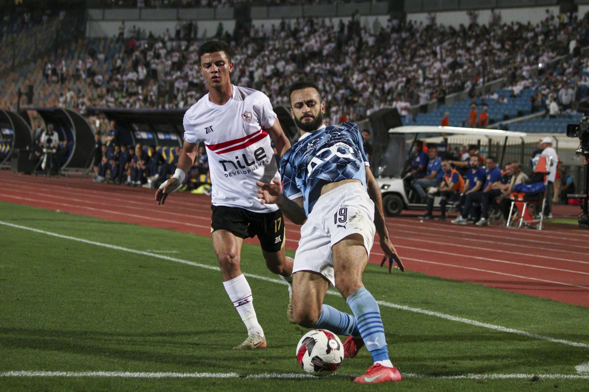 الزمالك والأهلي وبيراميدز.. ماذا يحتاج كل فريق للفوز بلقب الدوري المصري؟