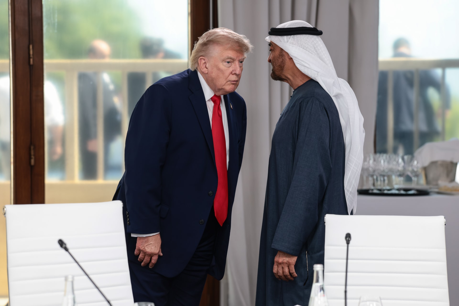 لقطات ترصد محمد بن زايد وتميم بن حمد على هامش قمة مجموعة السبع
