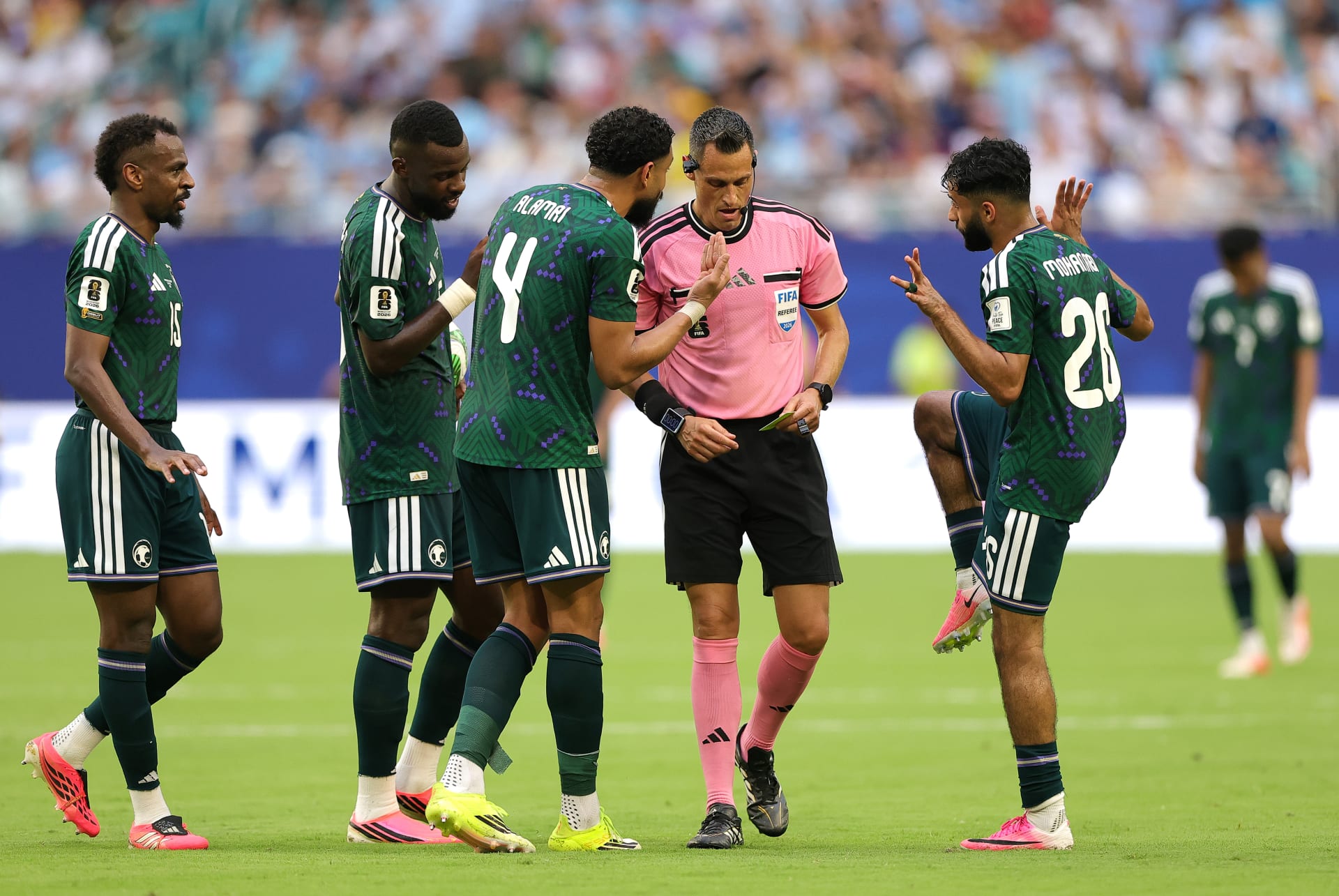 أمير سعودي عن مباراة منتخب بلاده مع إسبانيا: أتمنى ألا تكون نتيجة كبيرة