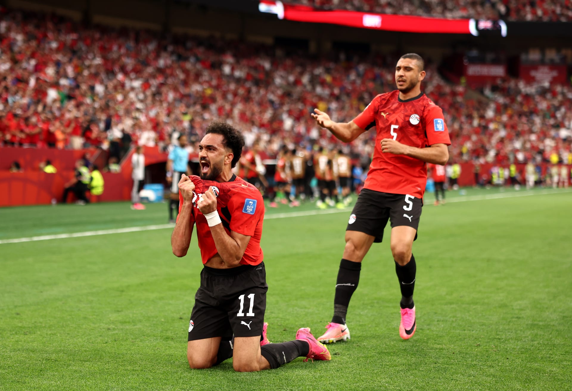 منتخب مصر يحقق أول فوز مونديالي على حساب نيوزيلندا - CNN Arabic