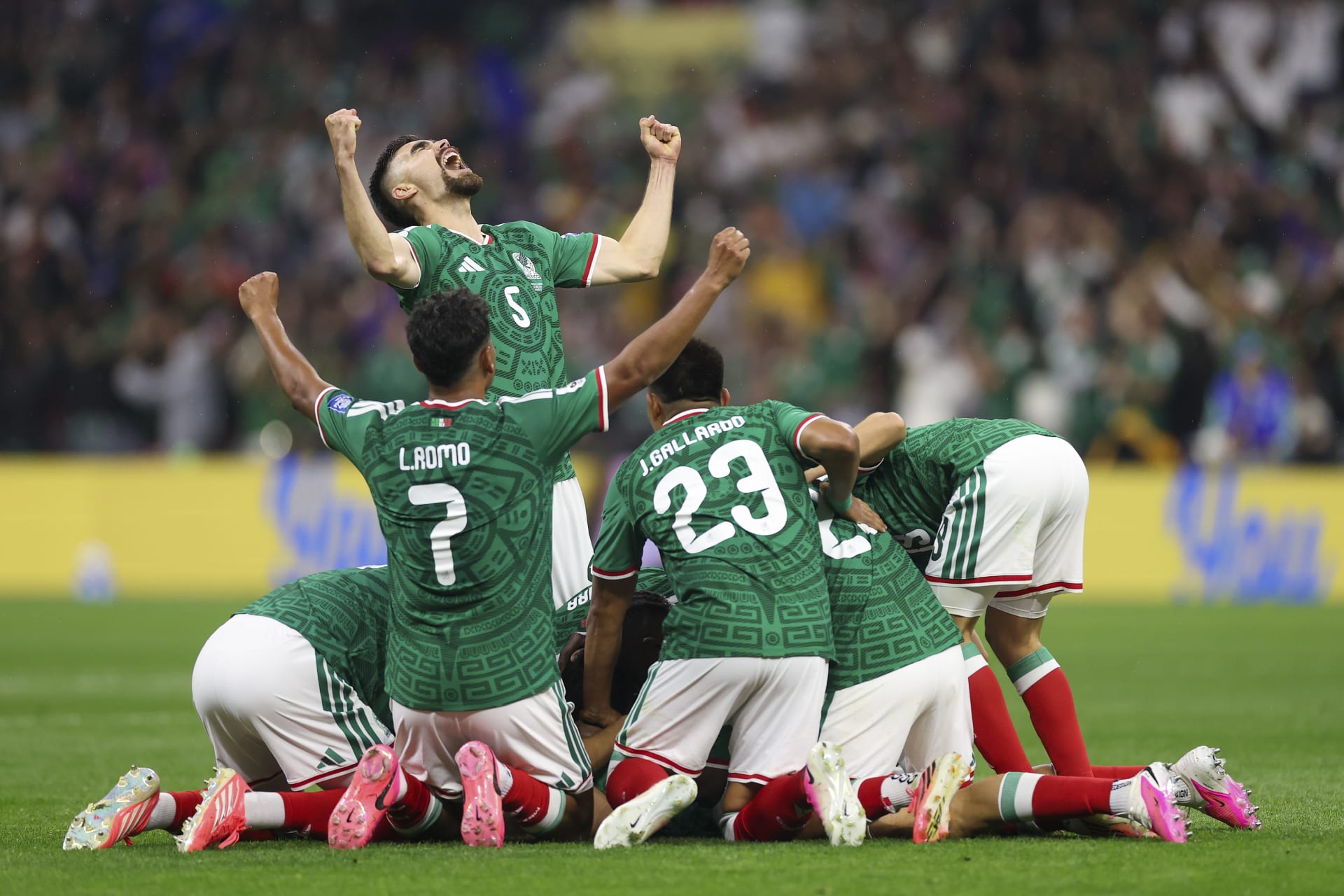 المكسيك تتجاوز عقبة الإكوادور.. من ستواجه في دور الـ16 بكأس العالم؟