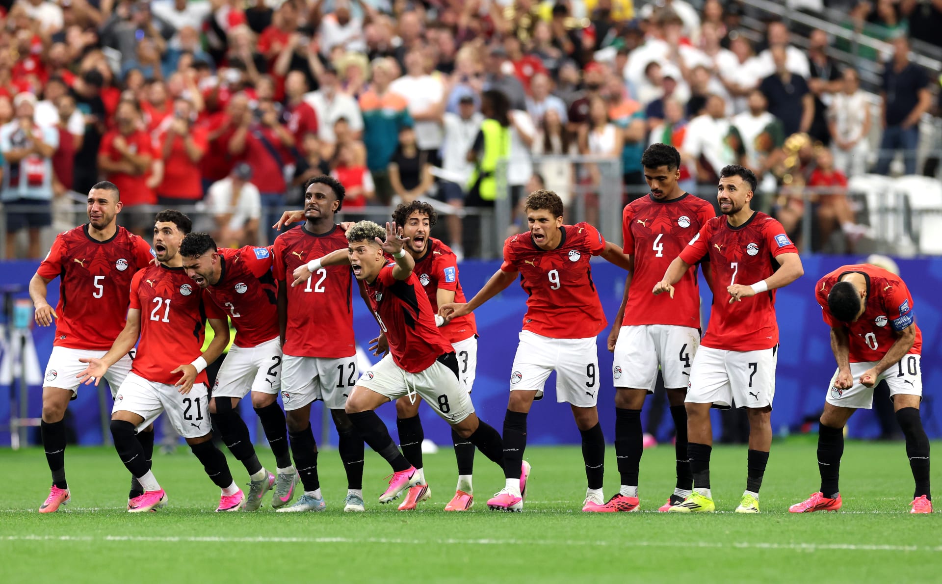 من هو 