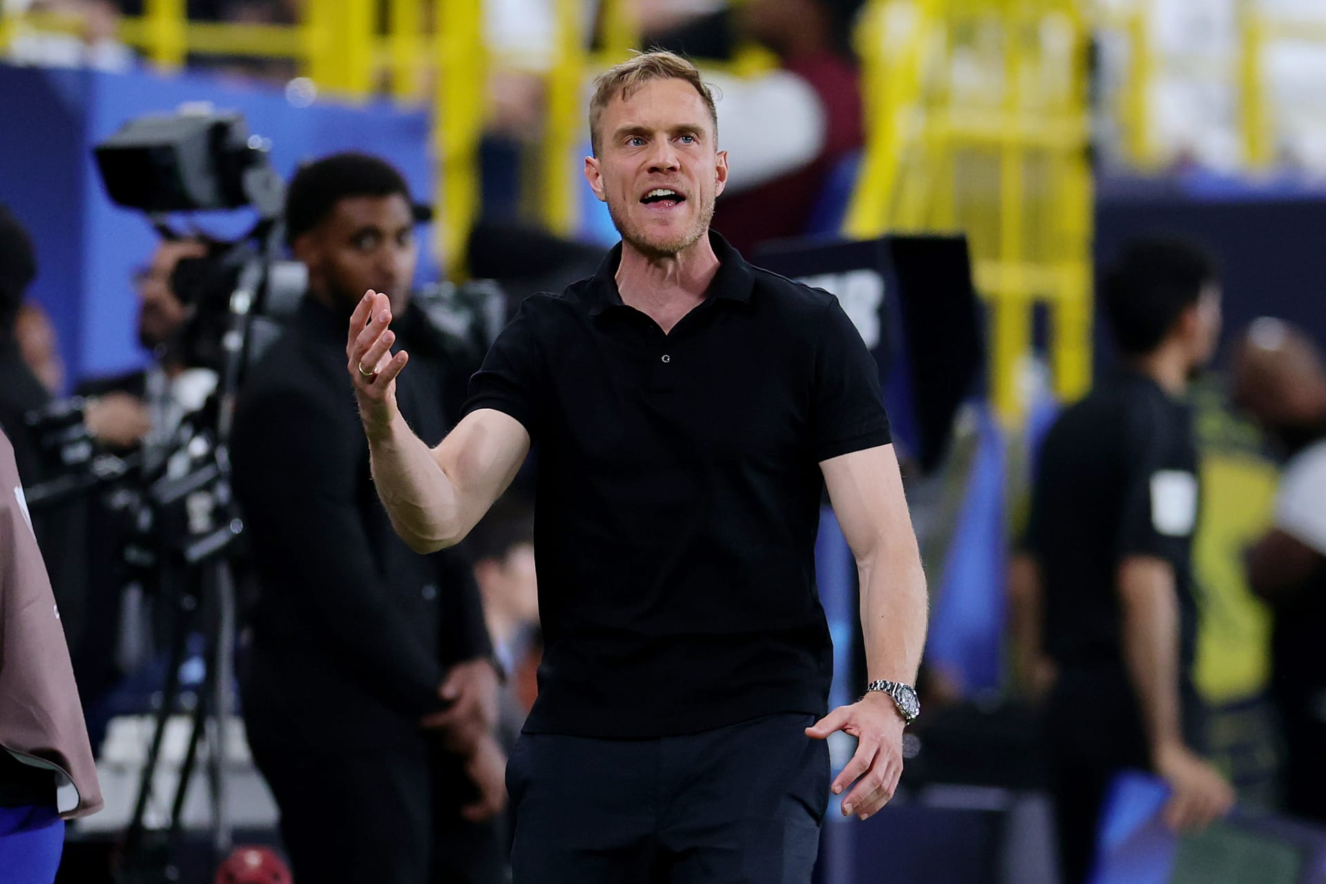 هذا ما نعلمه عن مدرب اتحاد جدة السعودي الجديد