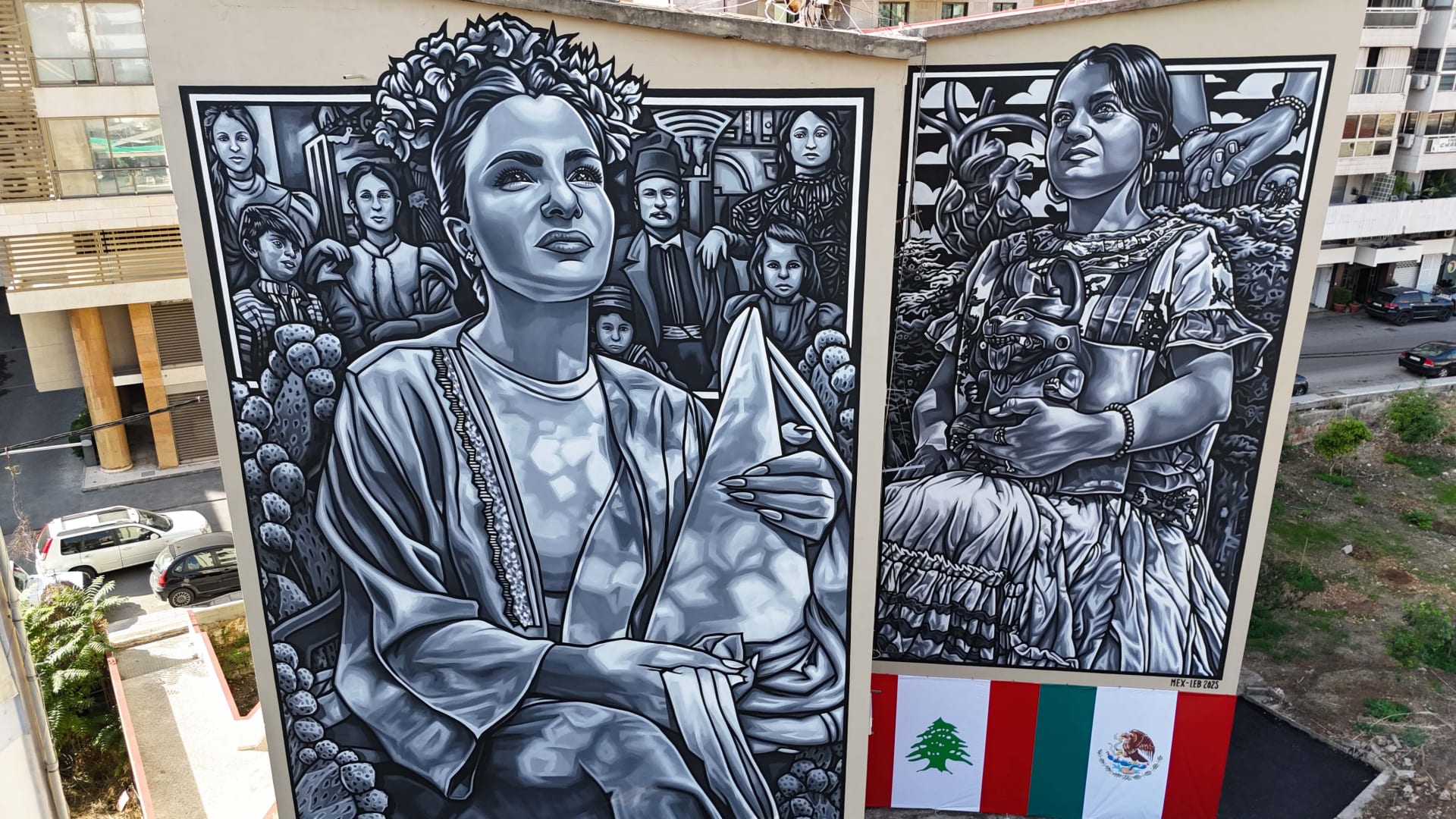 من قلب المكسيك إلى جدران لبنان.. رسامة تروي حكايات المدن بالأسود والأبيض