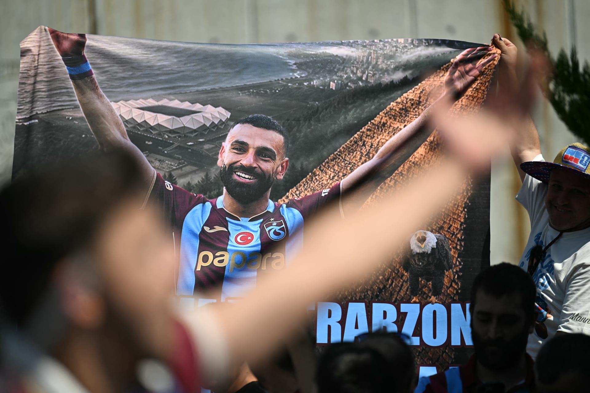 طرابزون سبور يكشف موعد توقيع العقد مع محمد صلاح