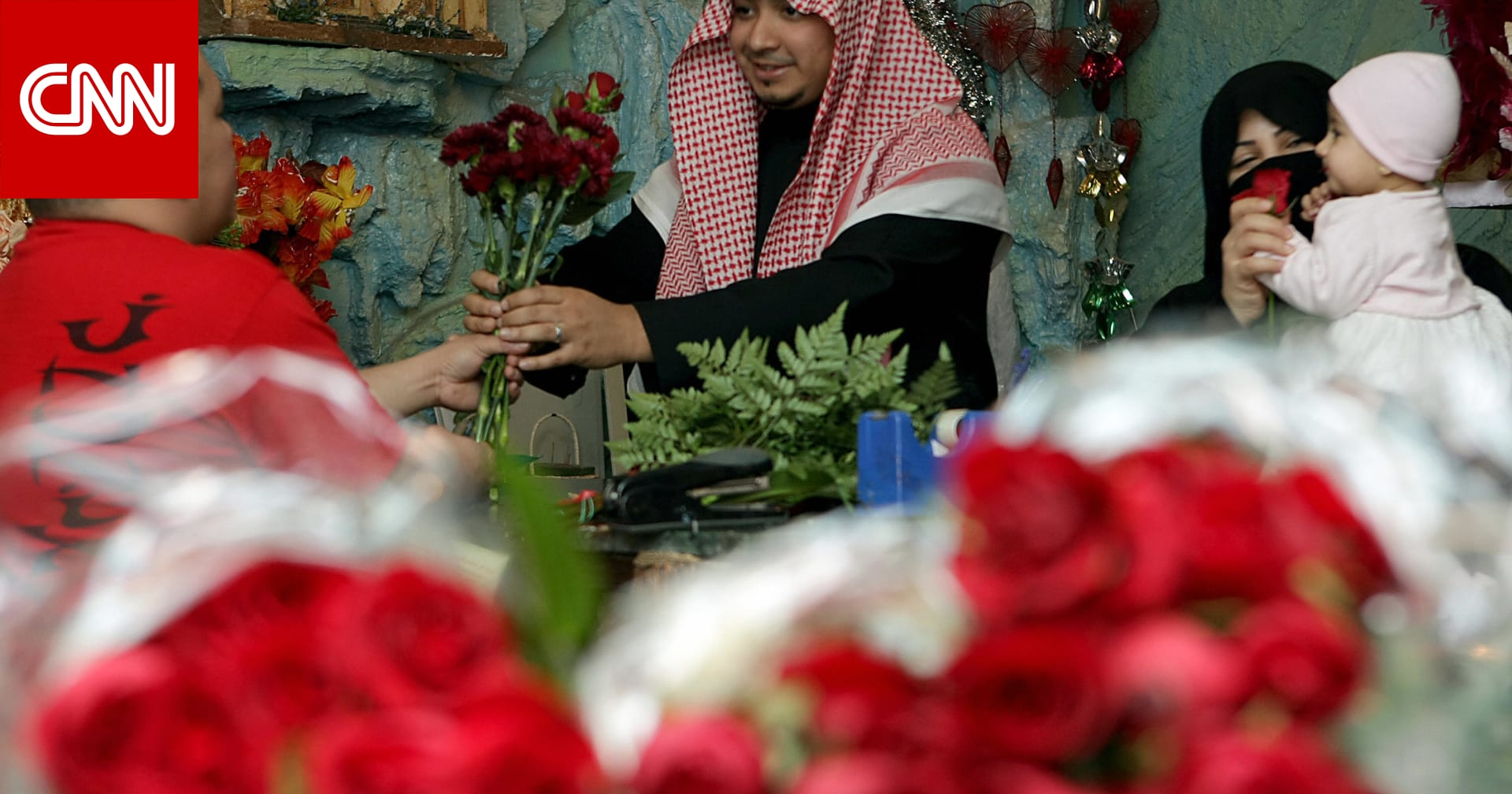 العريفي عيد الحب بدعة م حر مة وتشب ه بأهل الفسق Cnn Arabic