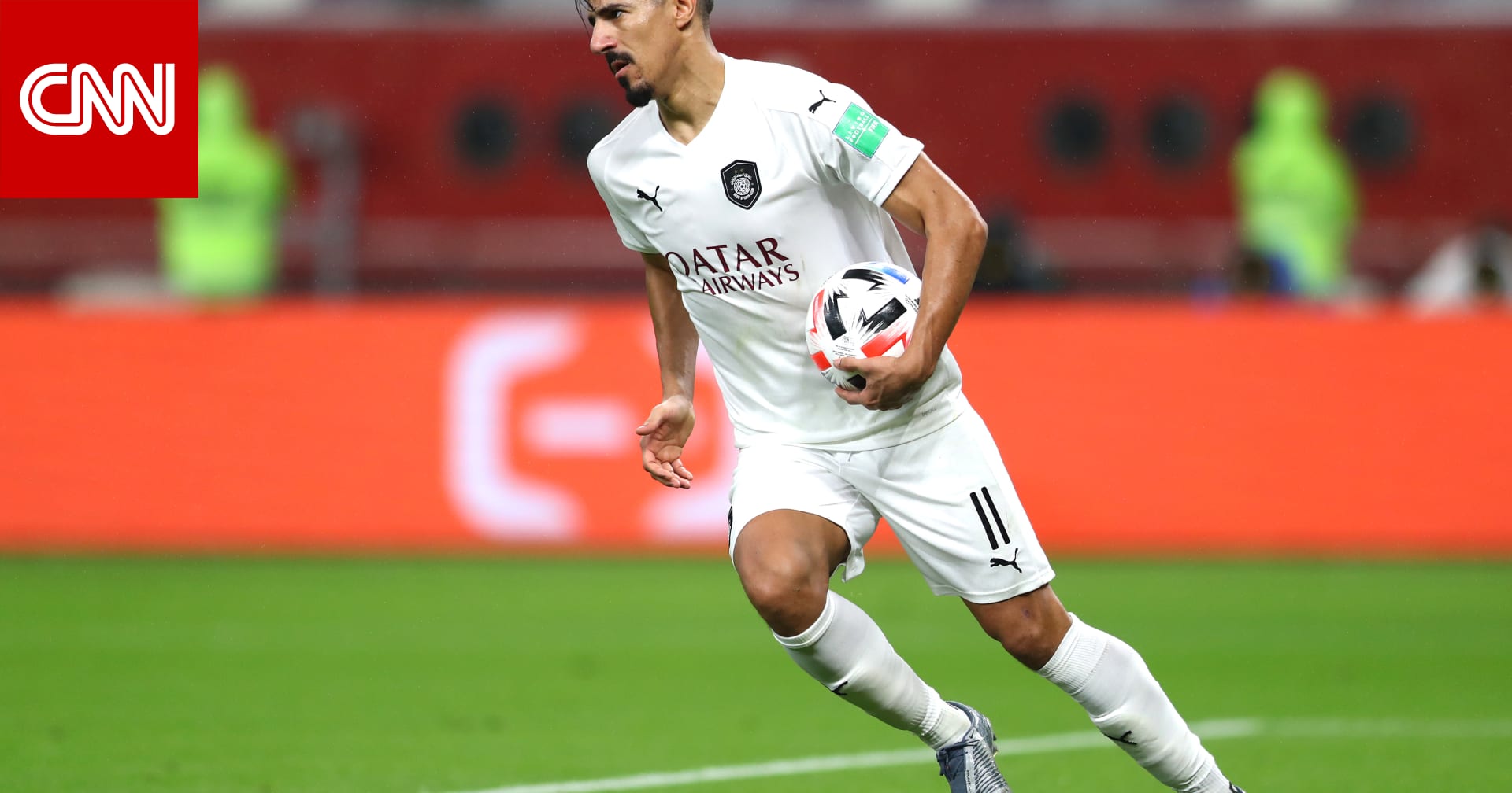 تدخل عنيف للاعب السد القطري على مدافع النصر السعودي يثير ...