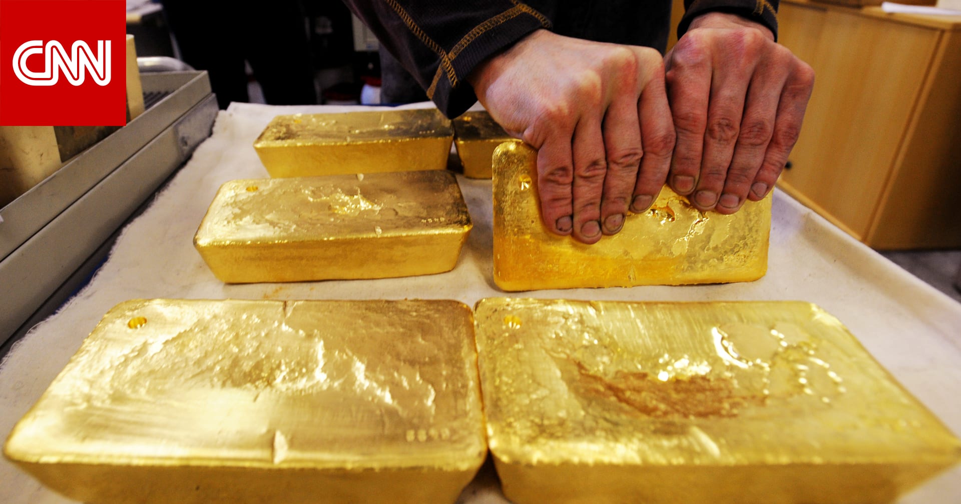 الذهب مقابل العملات المشفرة بوقت الأزمات.. أيهما أثبت نفسه كأفضل استثمار وفقا للخبراء؟