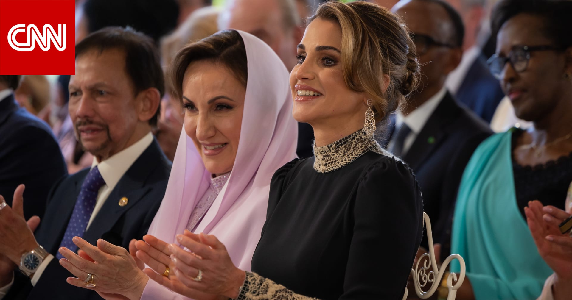 الملكة رانيا تتألق بحفل زفاف ولي عهد الأردن والأميرة رجوة الحسين.. من