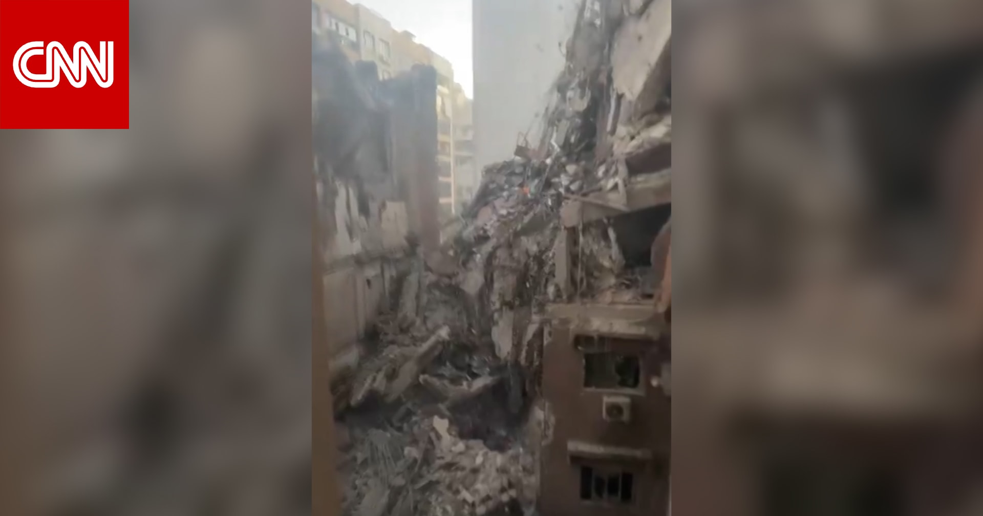 شاهد.. اللحظات الأولى بعد الغارة الإسرائيلية على حارة حريك في جنوب بيروت