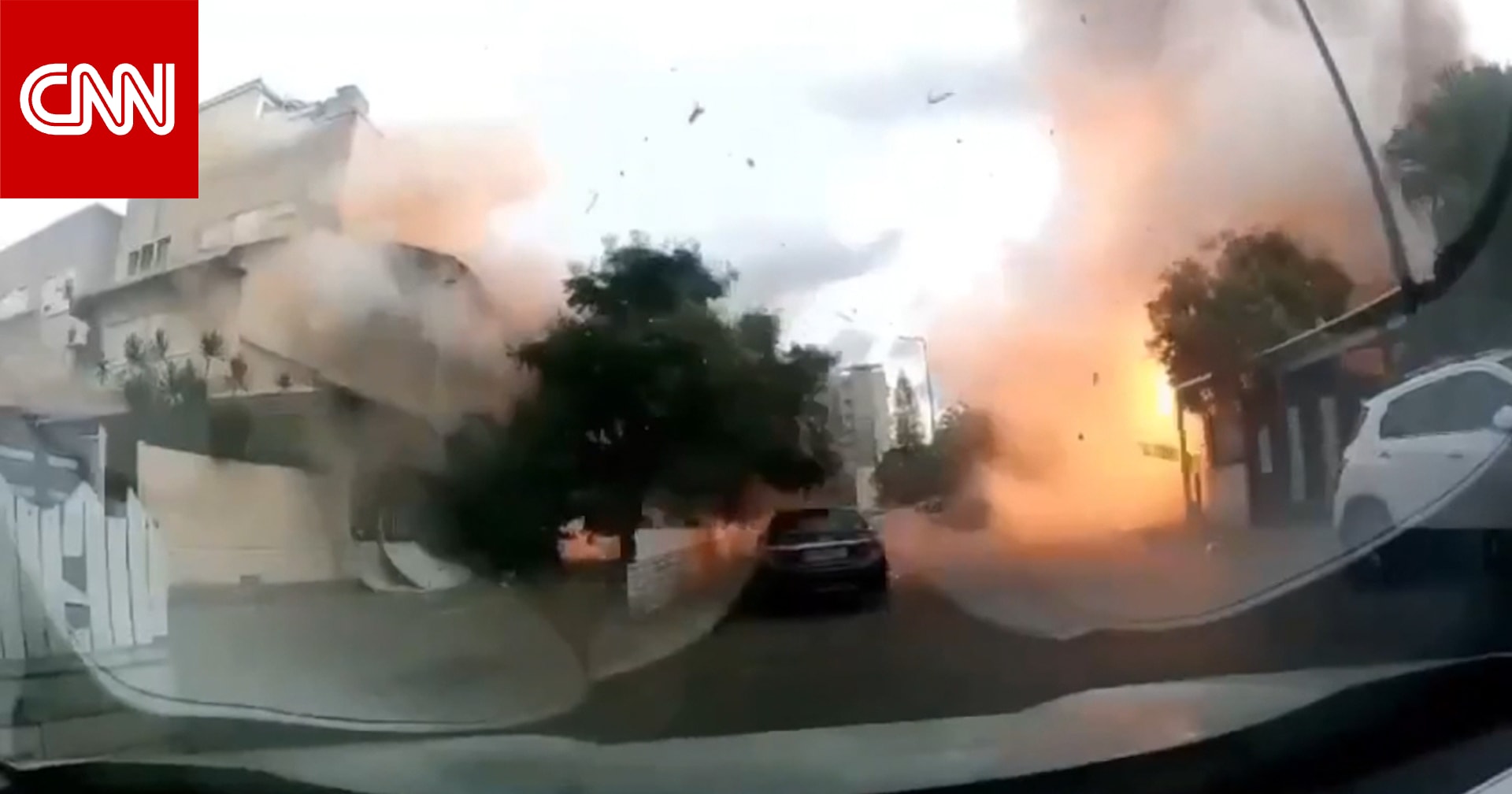 أحدث انفجارًا مدمرًا.. شاهد لحظة سقوط صاروخ أطلقه حزب الله على شمال إسرائيل