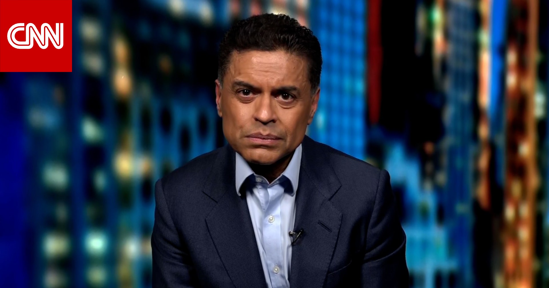 ما الذي تفعله إسرائيل فعلًا على الحدود اللبنانية؟.. مذيع CNN يوضّح